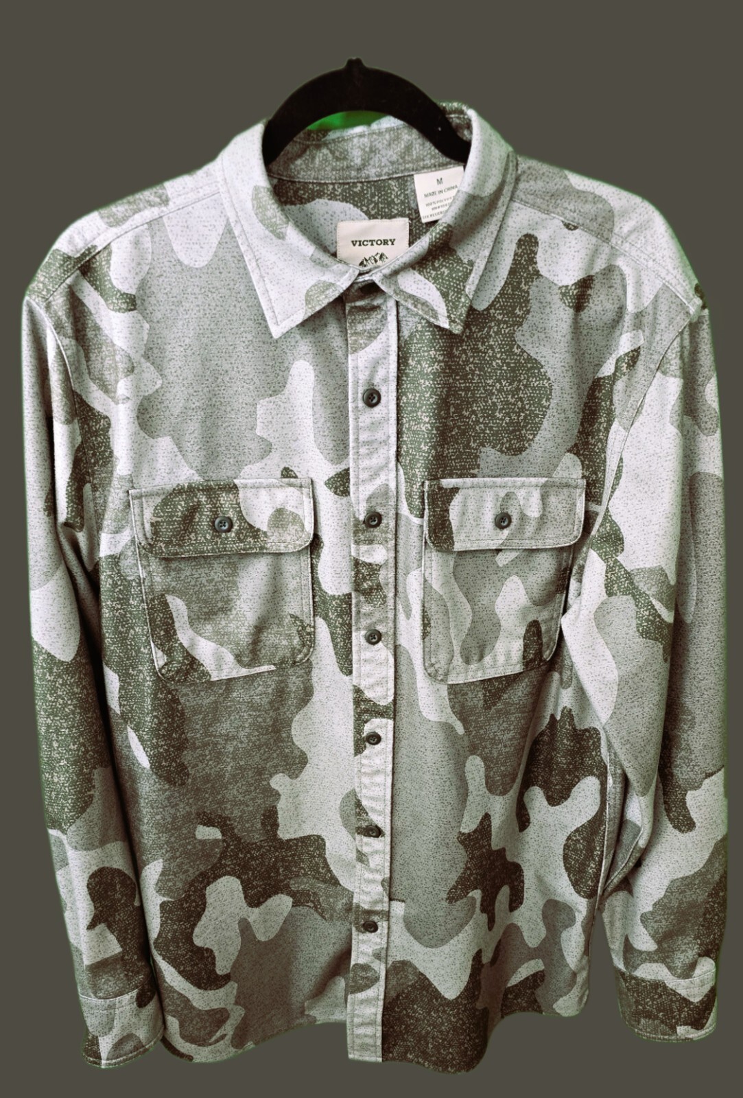 Victory Outfitters Men’s Long Sleeve 2-Pocket Shirt – Gray Camo – Size Medium