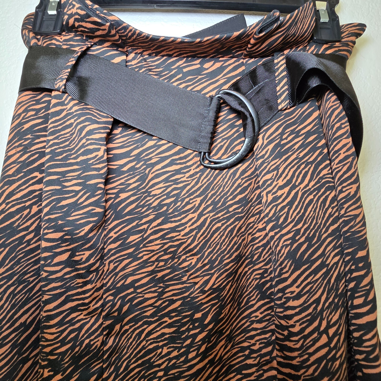 ZARA Animal Print Midi Skirt with Belt - Size XS – Flowy Black & Brown