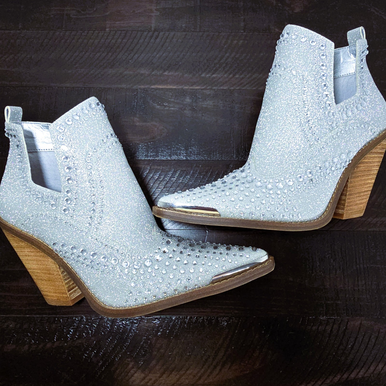 Gianni Bini Jeweled Silver Glitter Cowboy Booties Women’s 8 M Western Heels