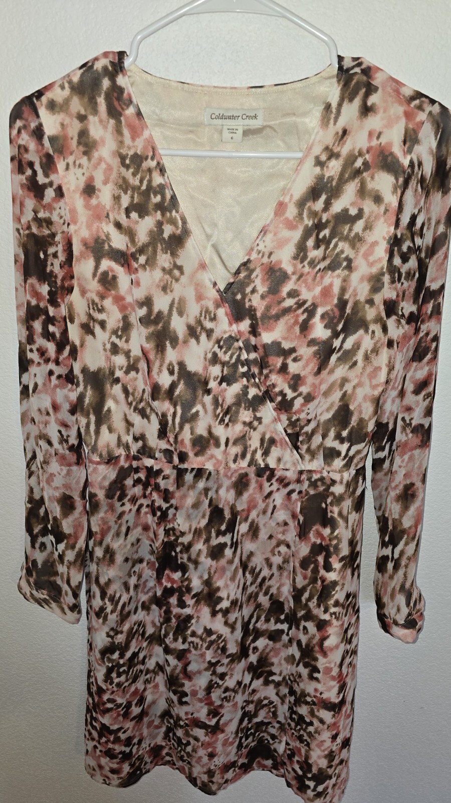 Beautiful Coldwater Creek Watercolor Print Dress - Size 6 - Perfect for You!