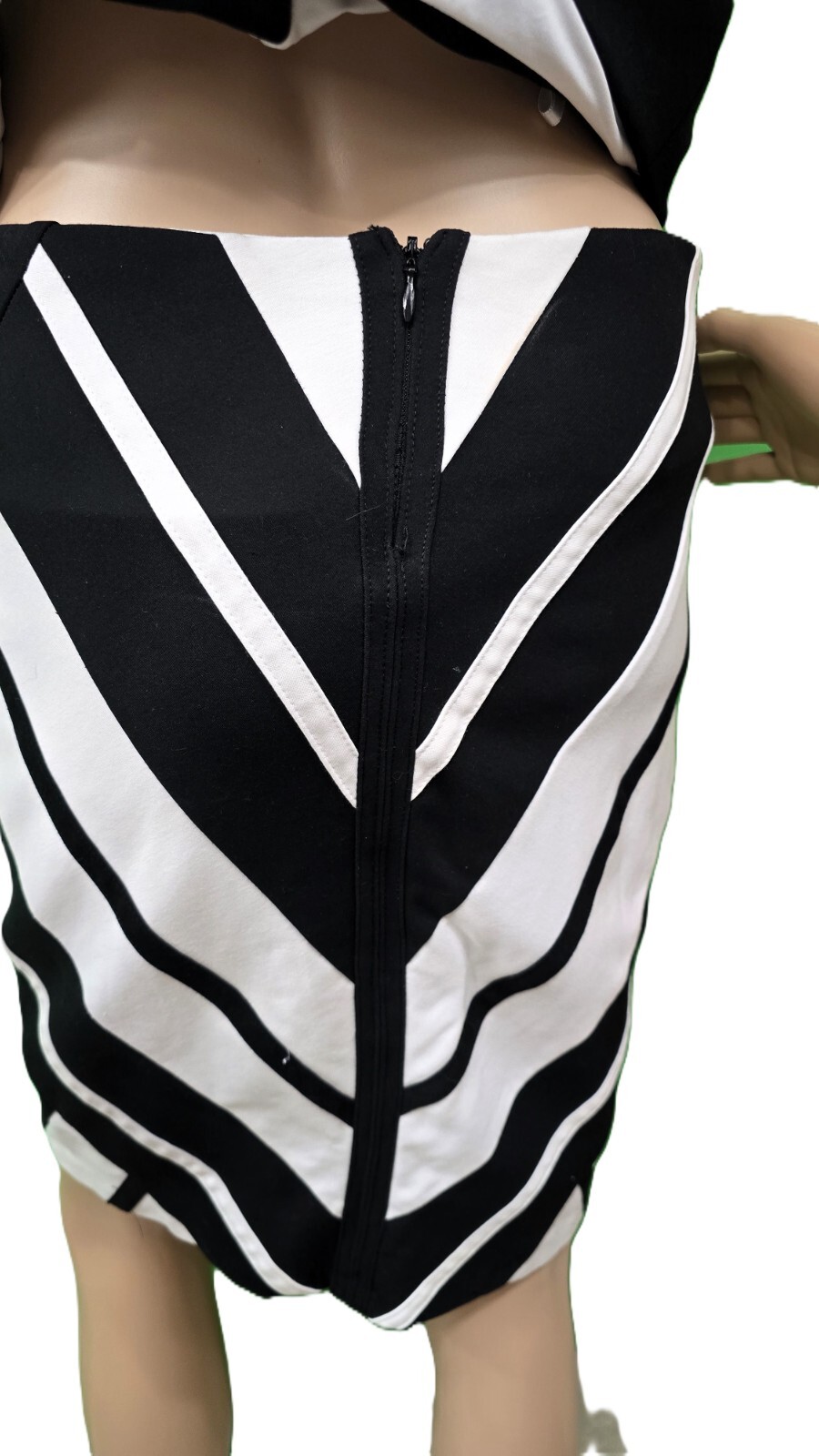 White House Black Market – High-Quality Geometric Top & Skirt Set, Size S!