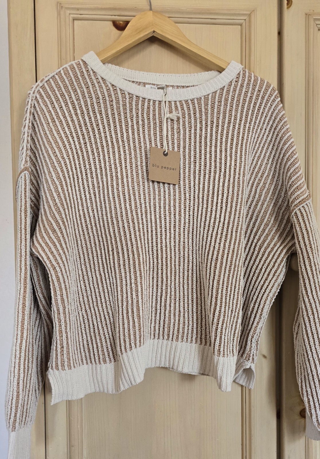 Blu Pepper Sweater – Cozy Light Brown & Cream, Chic & Comfy Style, Size L!