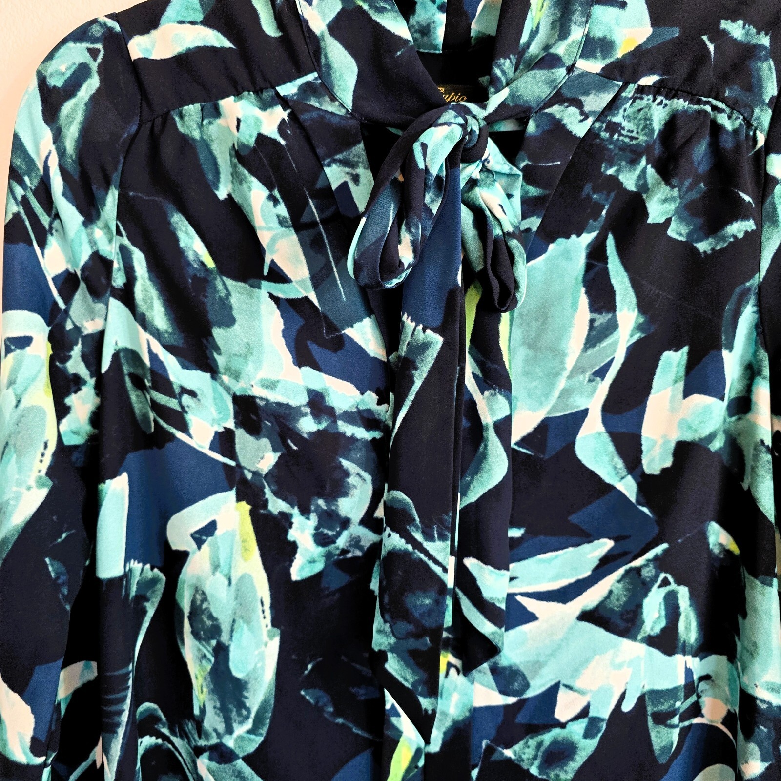 Cupio Tie Neck Abstract Dress Size S Long Sleeve Lined Blue Shift Style