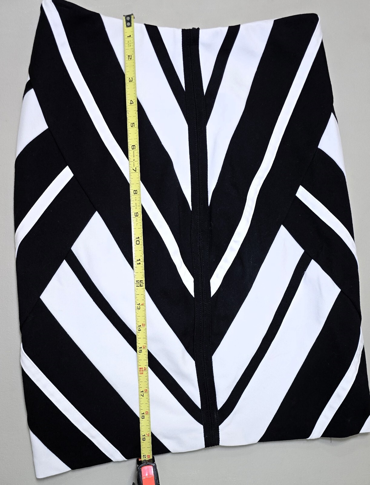 White House Black Market – High-Quality Geometric Top & Skirt Set, Size S!