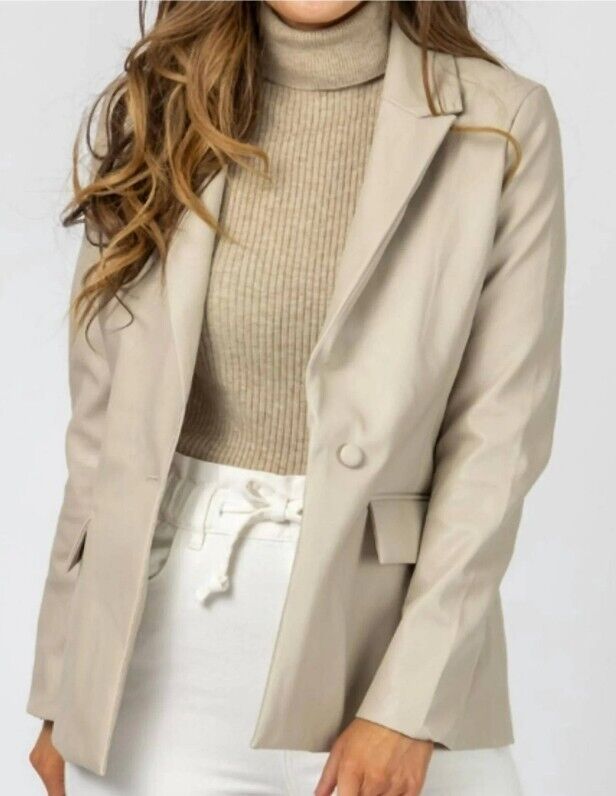 Le Lis Women’s Vegan Leather Blazer, Cream, Size M – Style Meets Sophistication