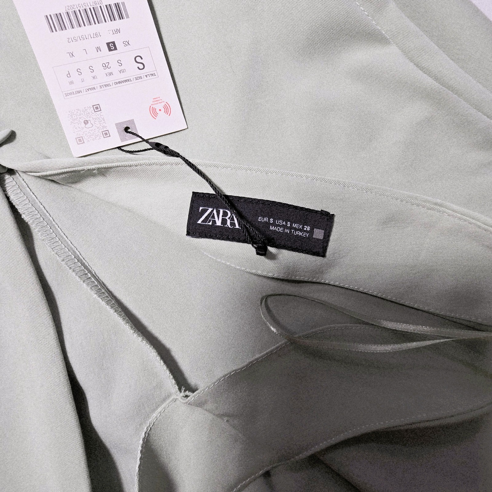 ZARA Women’s Green Sleeveless Pleated Waist Midi Dress Size S NWT