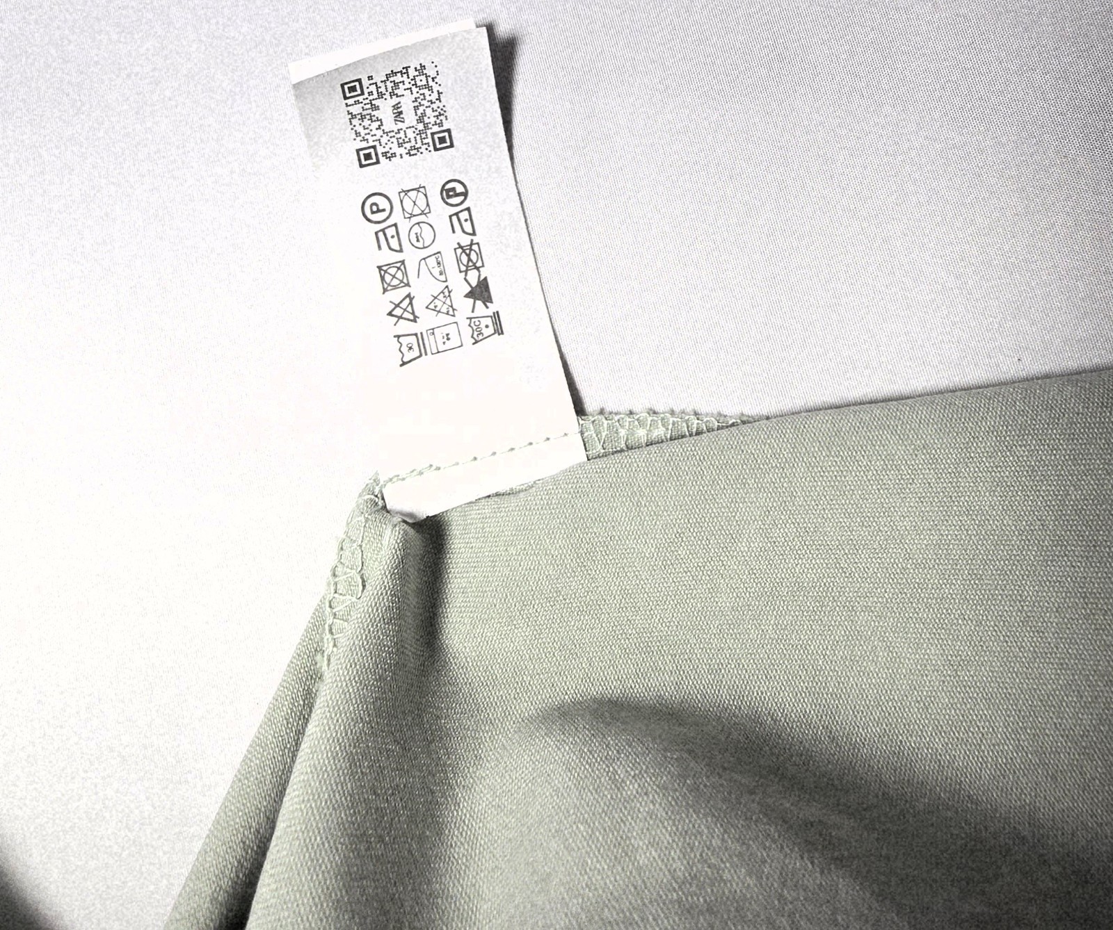 ZARA Women’s Green Sleeveless Pleated Waist Midi Dress Size S NWT