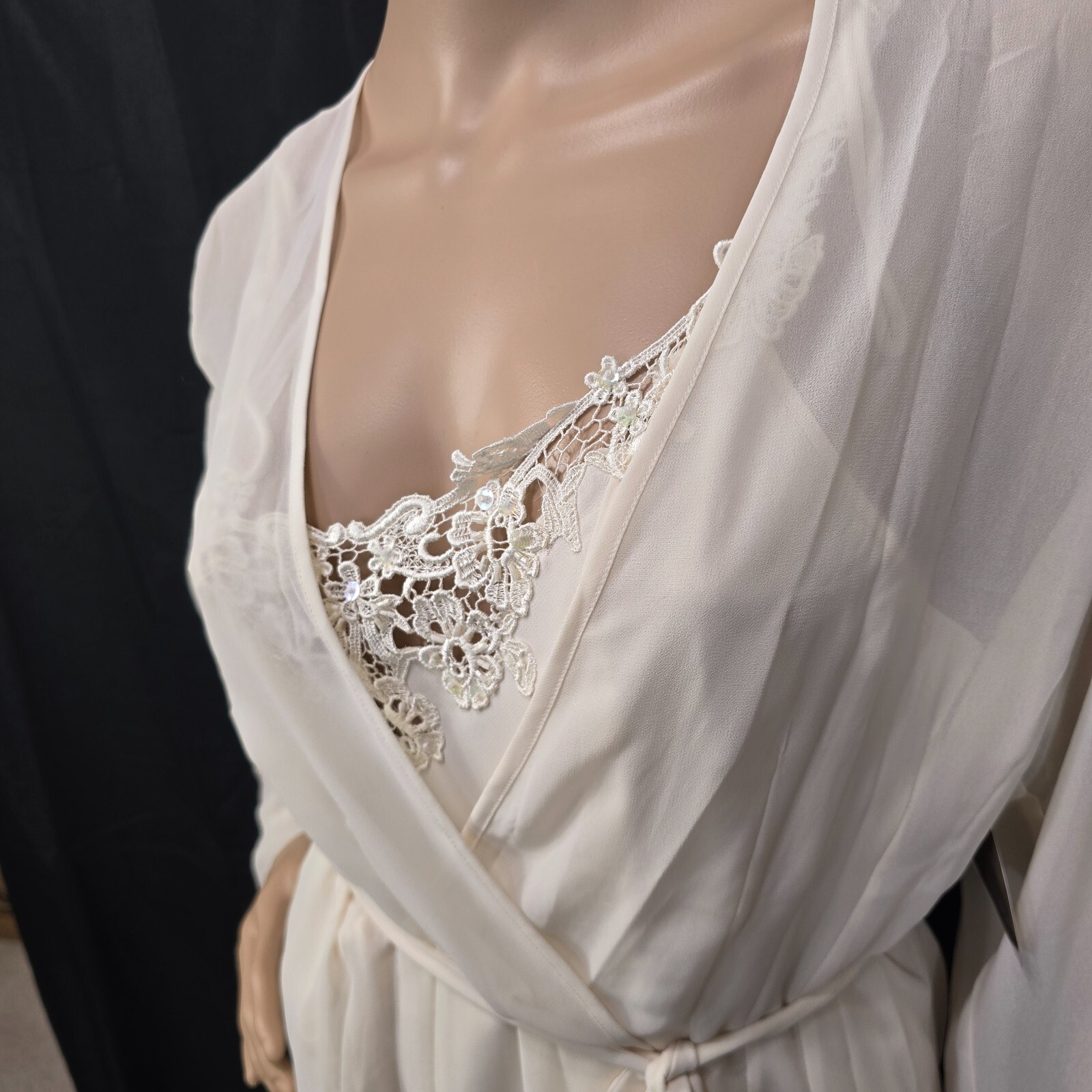 NWT VALERIE STEVENS NIGHTGOWN & ROBE SET, CREAM, SIZE S