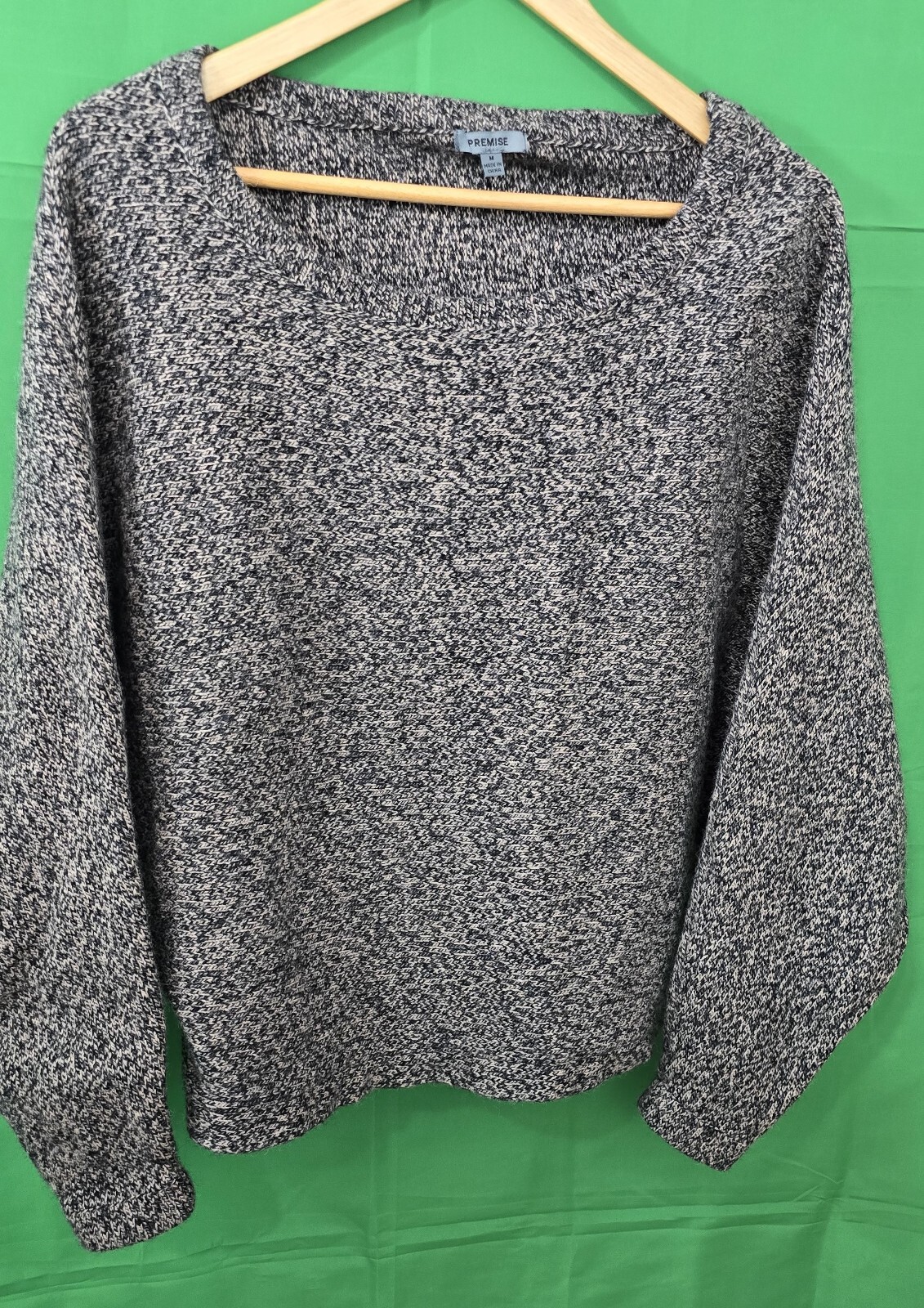Premise Beautiful & Comfortable Black & Tan Sweater - Size M