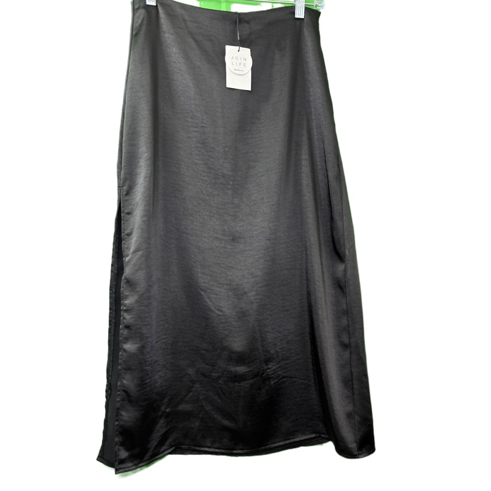Stradivarius Satin Skirt, Size 6 – New with Tags, Elegant Side Slit!