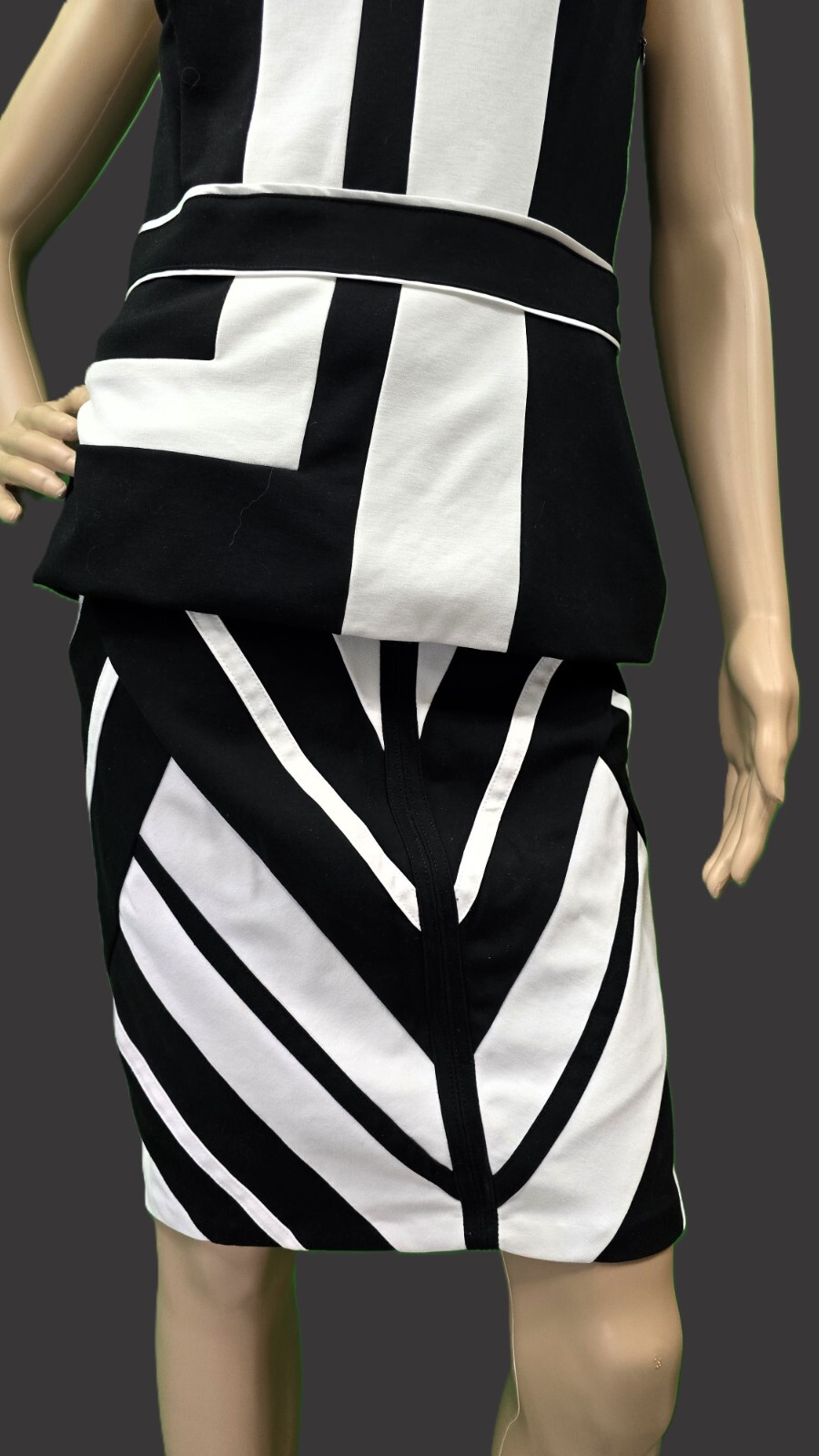 White House Black Market – High-Quality Geometric Top & Skirt Set, Size S!