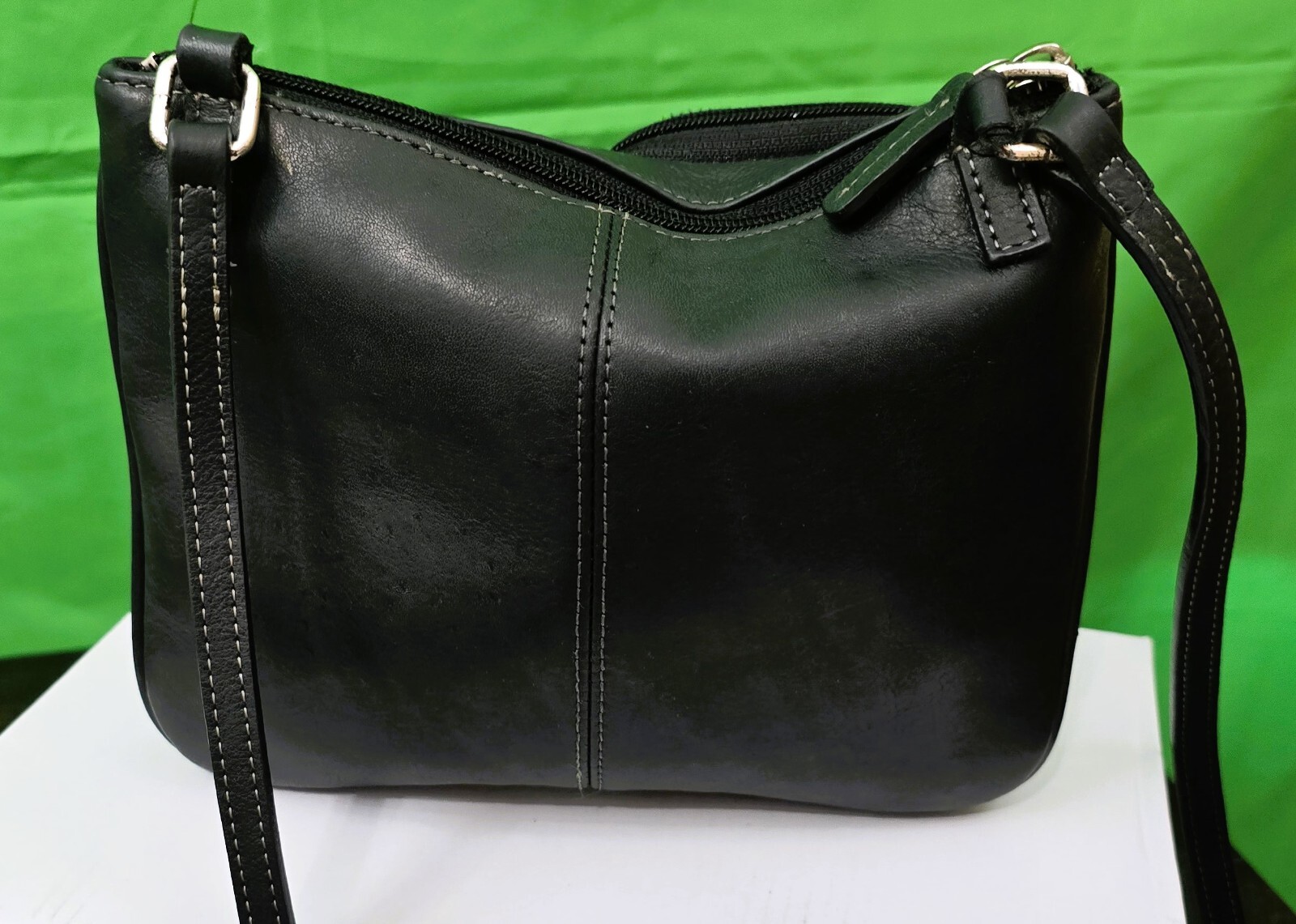 Fossil Black Leather Small Crossbody Bag – Perfectly Compact & Organized Handbag