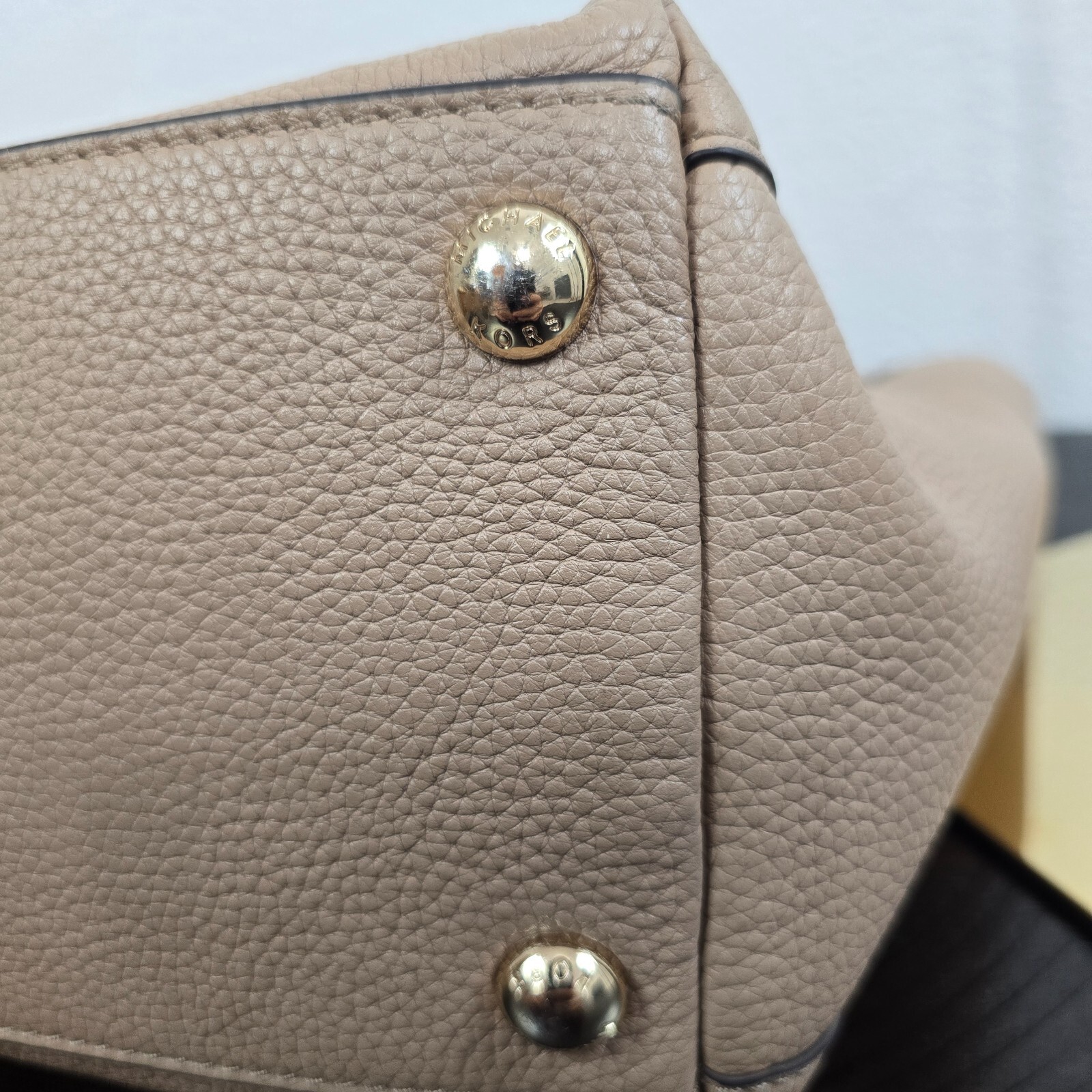 Michael Kors Harper Tote Large Khaki Shoulder Bag Leather Gold Chain MK
