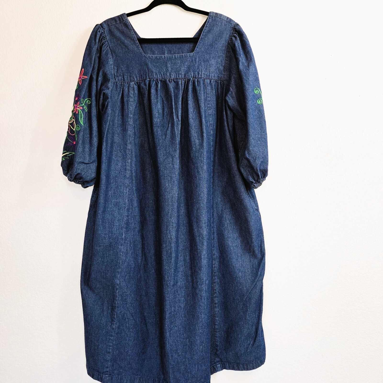 VTG Naqui NY 1XL Denim Embroidered Boho Cottagecore Midi Dress w/ Pockets