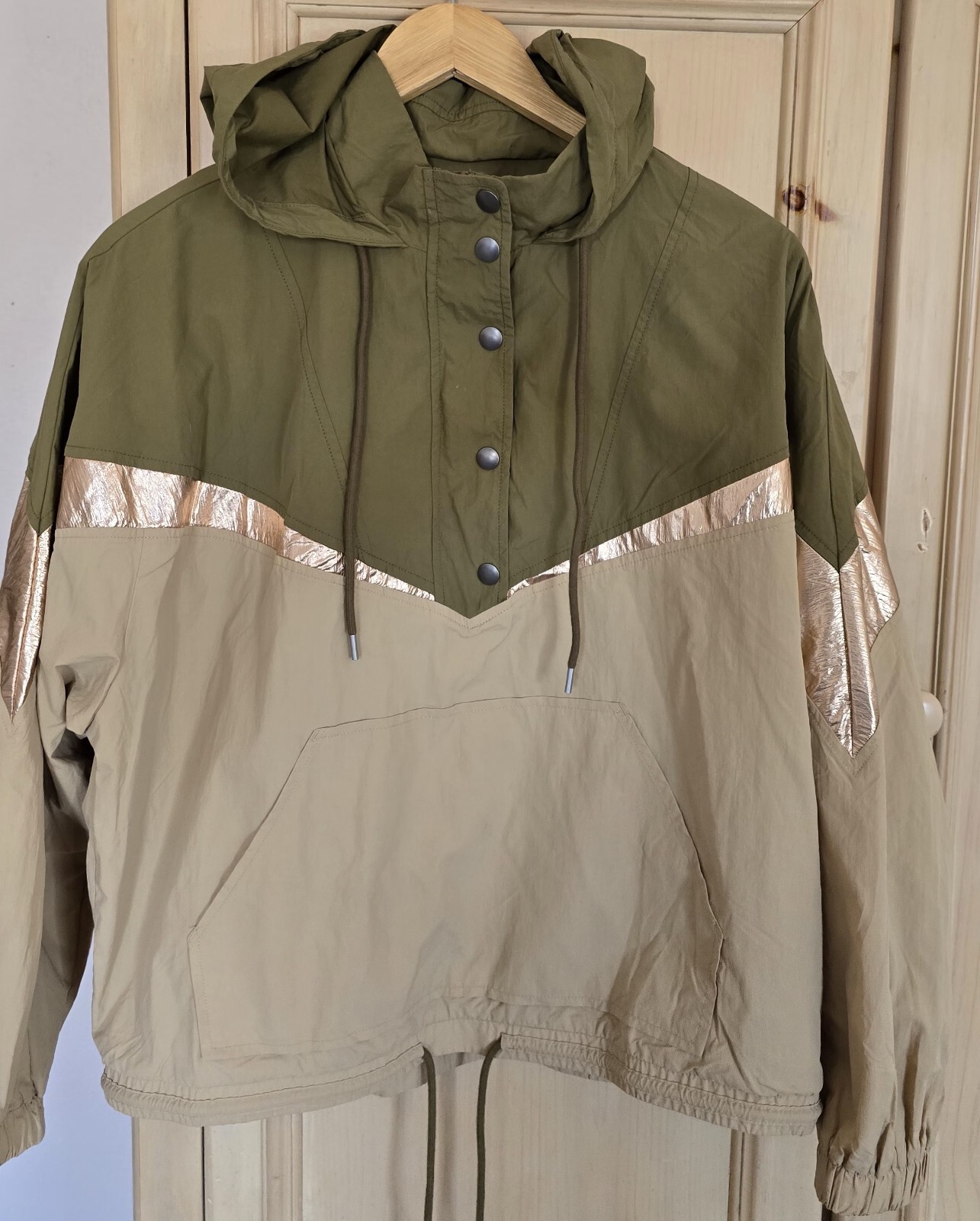 American Eagle Windbreaker – Color Block Tan & Green, Lightweight Style, Size S!