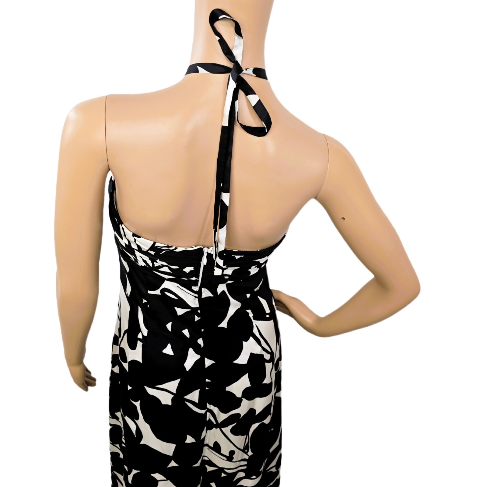 White House Black Market NWT Maxi Dress Size 2 Halter Sleeveless Floral