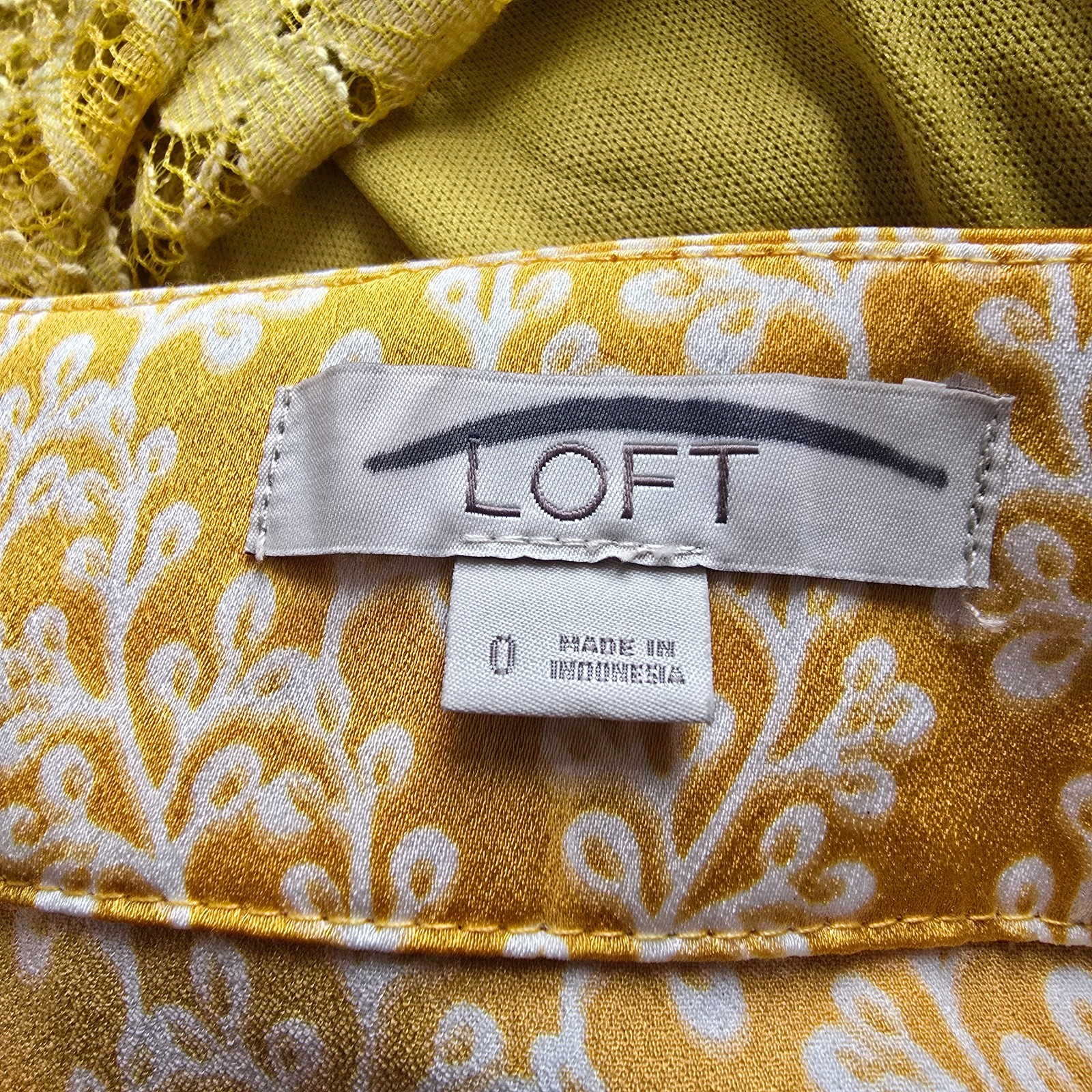 LOFT Gold Floral Satin Midi Skirt Size 0 A-Line Front Slit Yellow White Floral