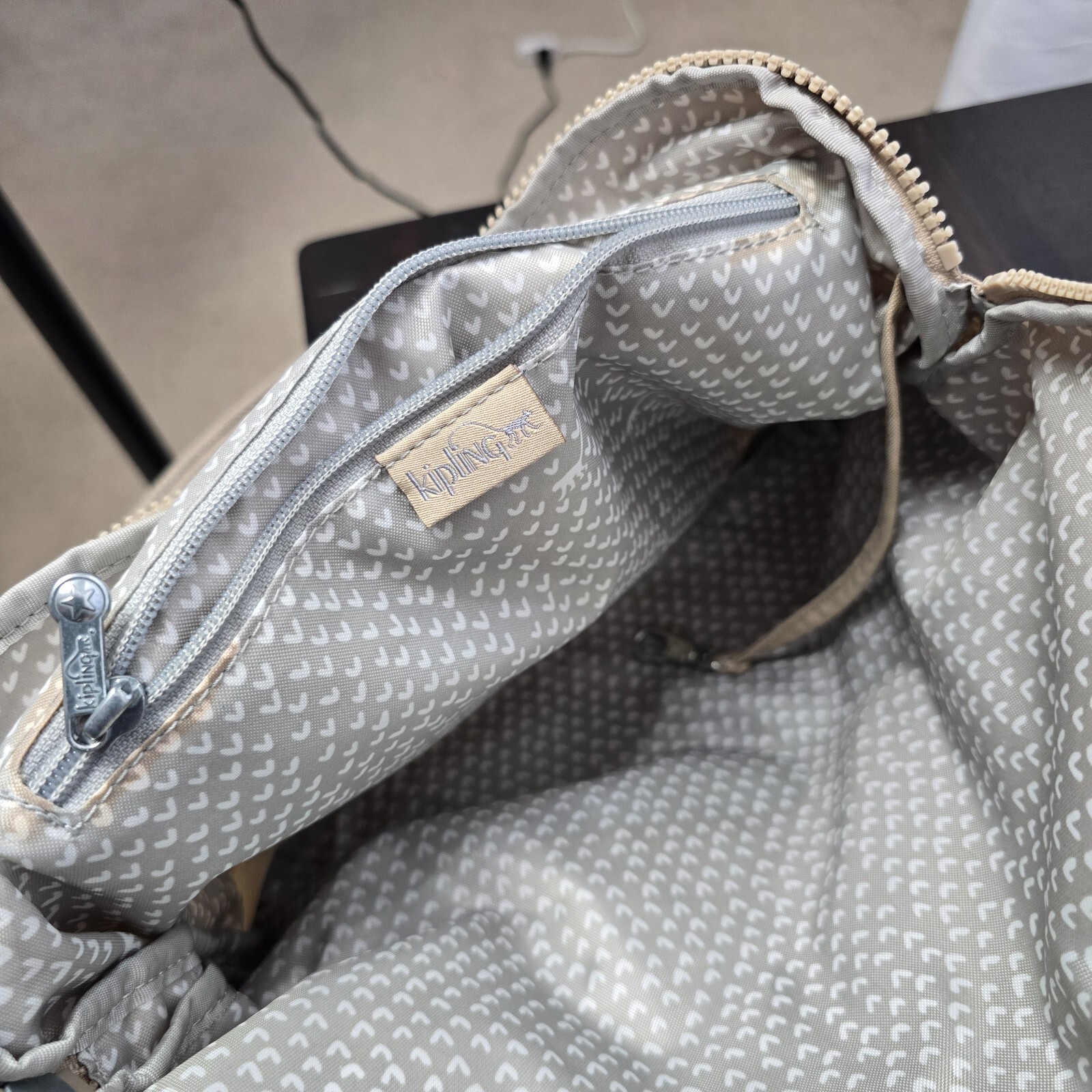 Kipling Dania Large Handbag – Aged White BL | 3 Compartments