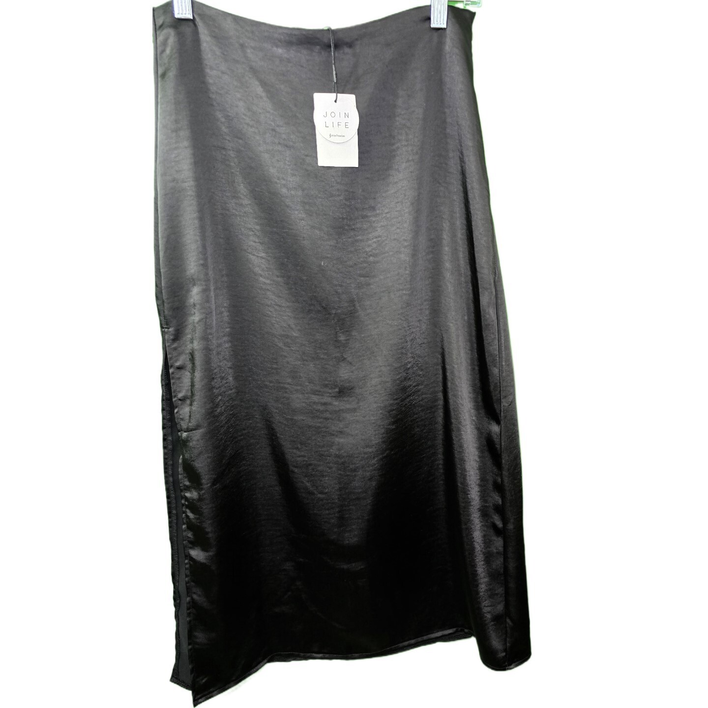 Stradivarius Satin Skirt, Size 6 – New with Tags, Elegant Side Slit!