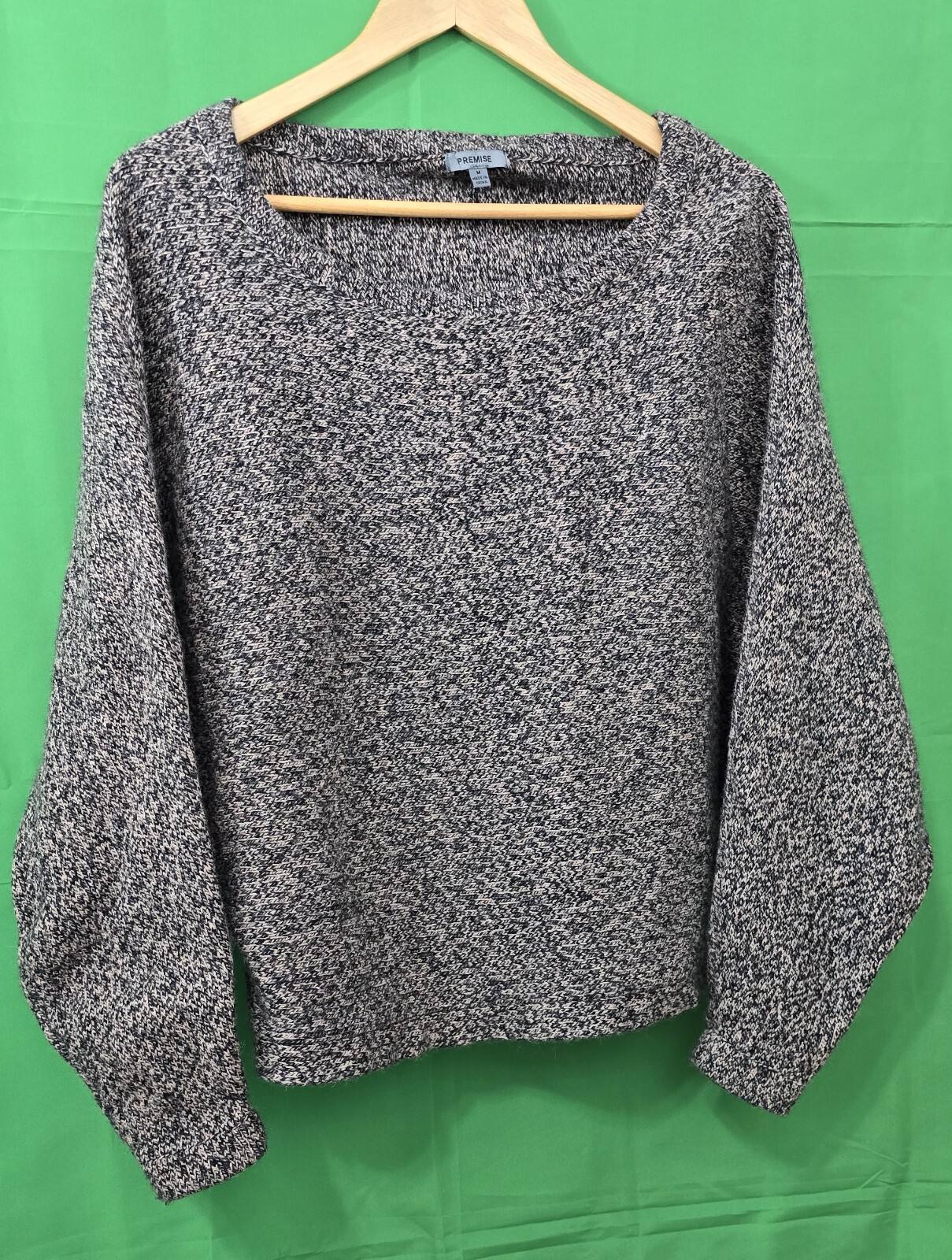 Premise Beautiful & Comfortable Black & Tan Sweater - Size M
