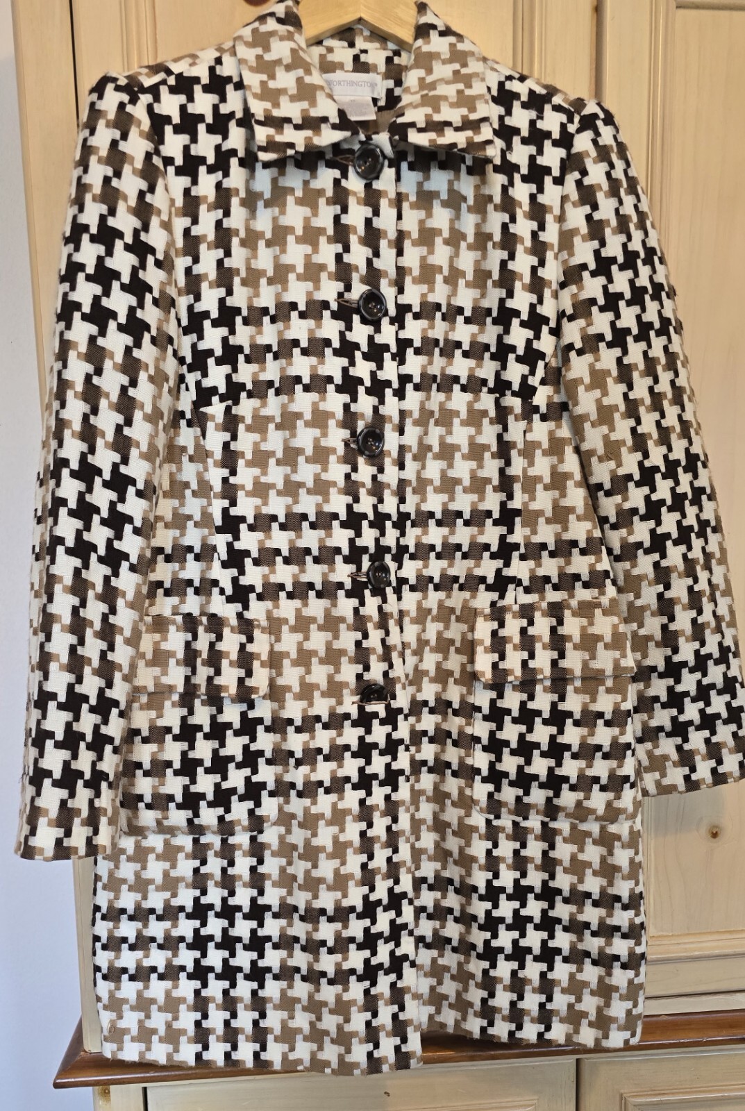 Worthington Women's Classic Coat - Size 10 (Medium) | Houndstooth Brown & Ivory.