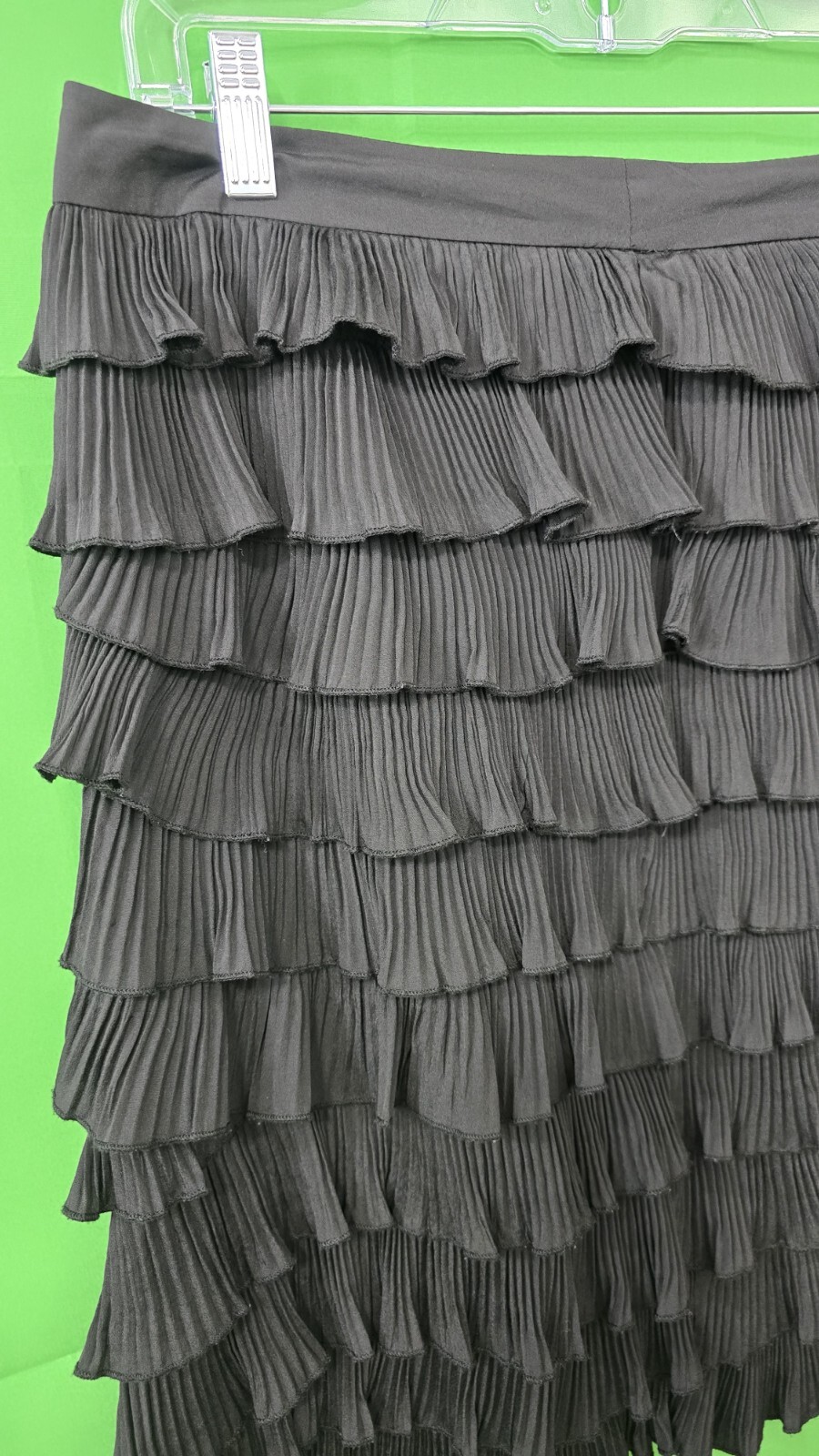 GRACIA Tiered Pleated Ruffles Knee-Length Skirt – Black – Size L
