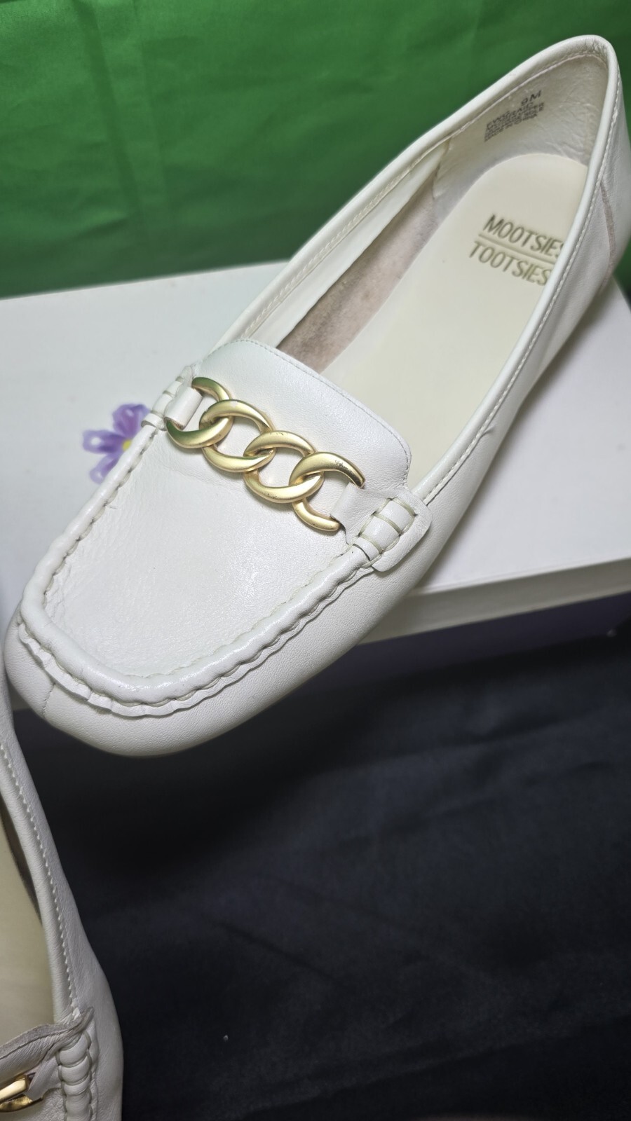 Mootsies Tootsies Piccalo Cream Colored Leather Loafers - Size 9