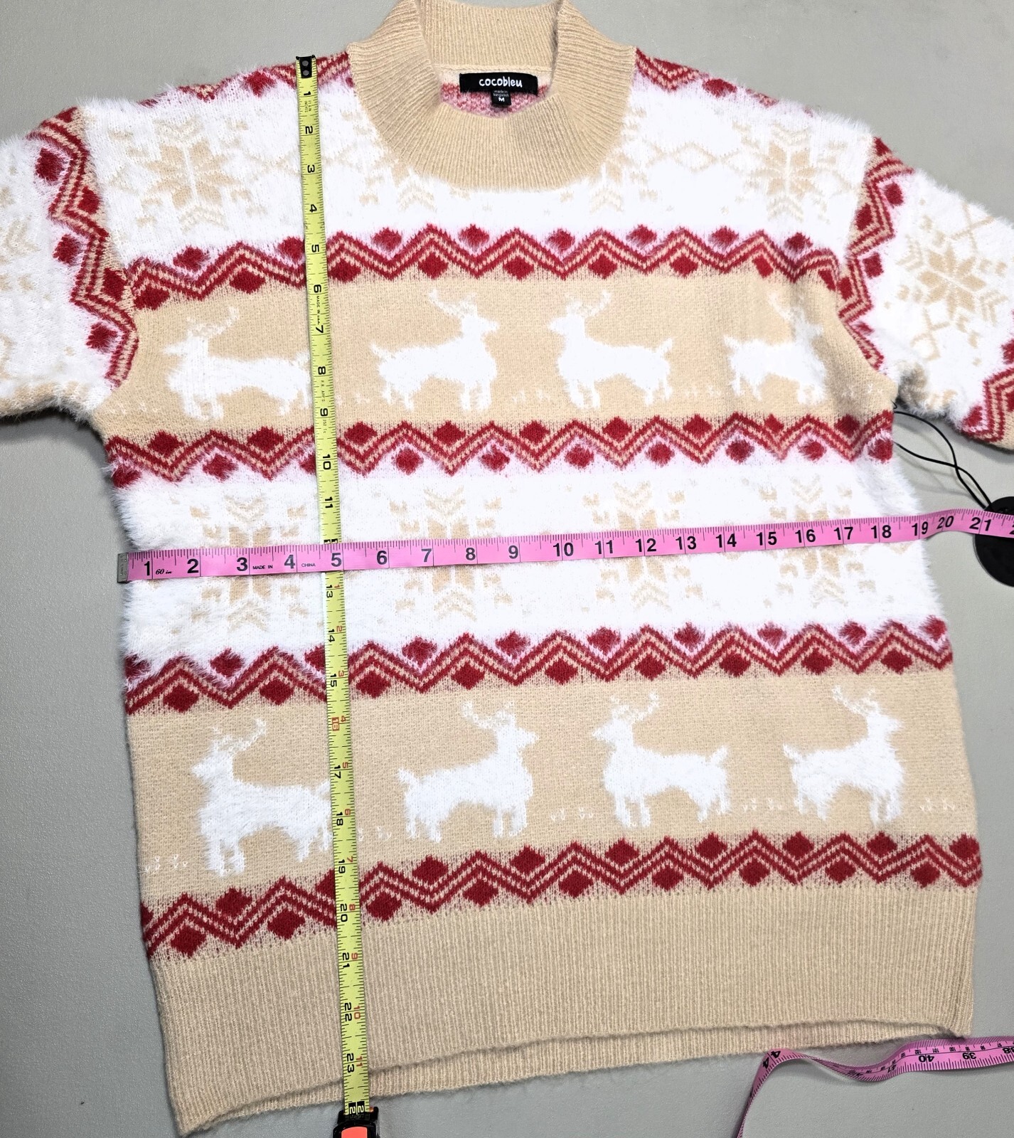 Cocobleu Women's Cozy Christmas Sweater – Festive & Soft – Size M