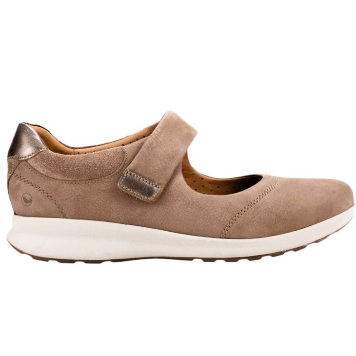 Clarks Un Adorn Strap Women's Casual Sneakers – Cris-Beige, Size 7.5