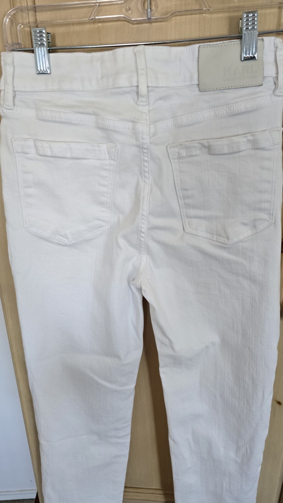 Karl Lagerfeld High-Rise Straight Leg Jeans – Luxe White Denim with Logo Patch.