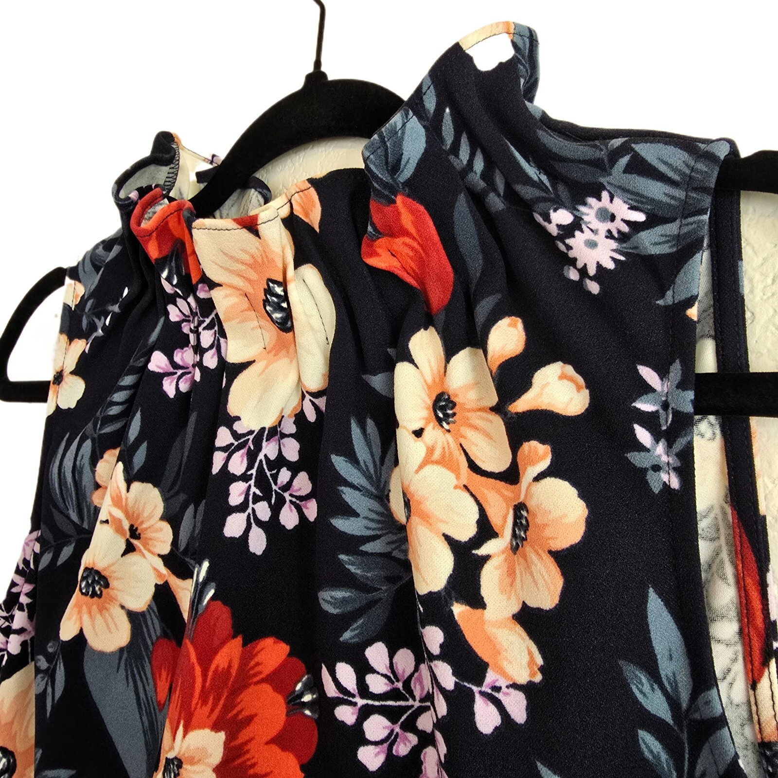 Ann Taylor Floral Sleeveless Blouse SP Ruffle Neck Black Red Orange Top