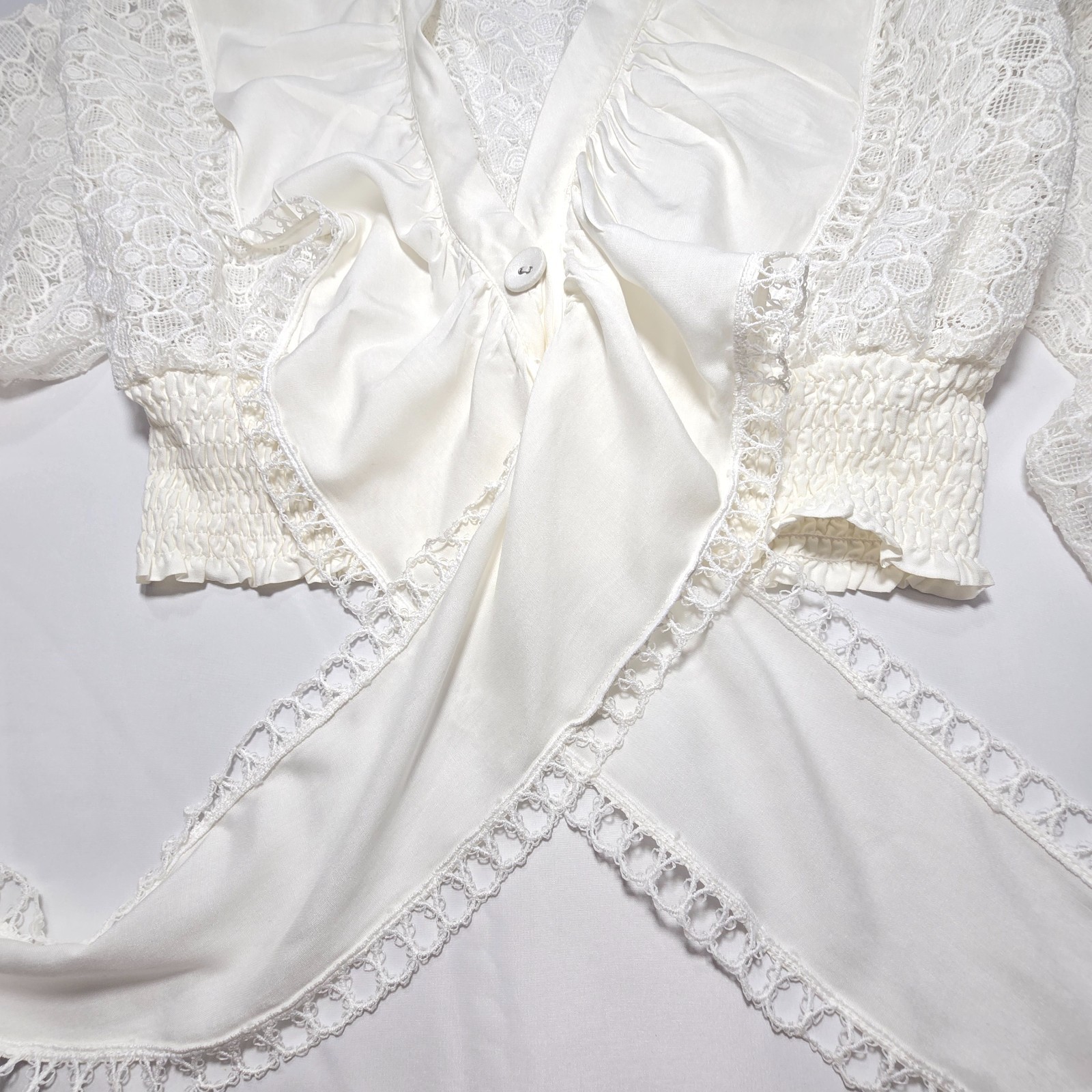 HUSH Women’s Off White Lace Ruffle Boho Cropped Blouse Long Sleeve Sz S