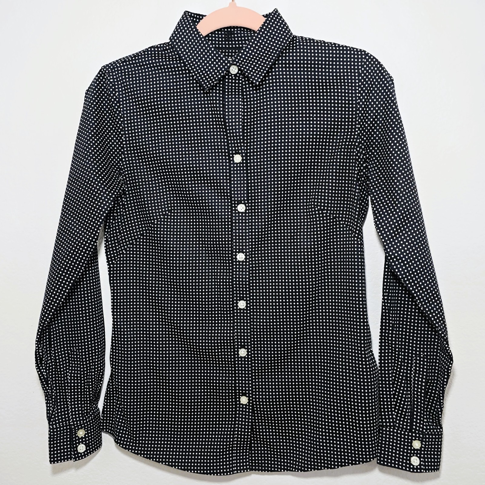 Banana Republic Women’s Slim-Fit Polka Dot Button Down Shirt Size 4 Black