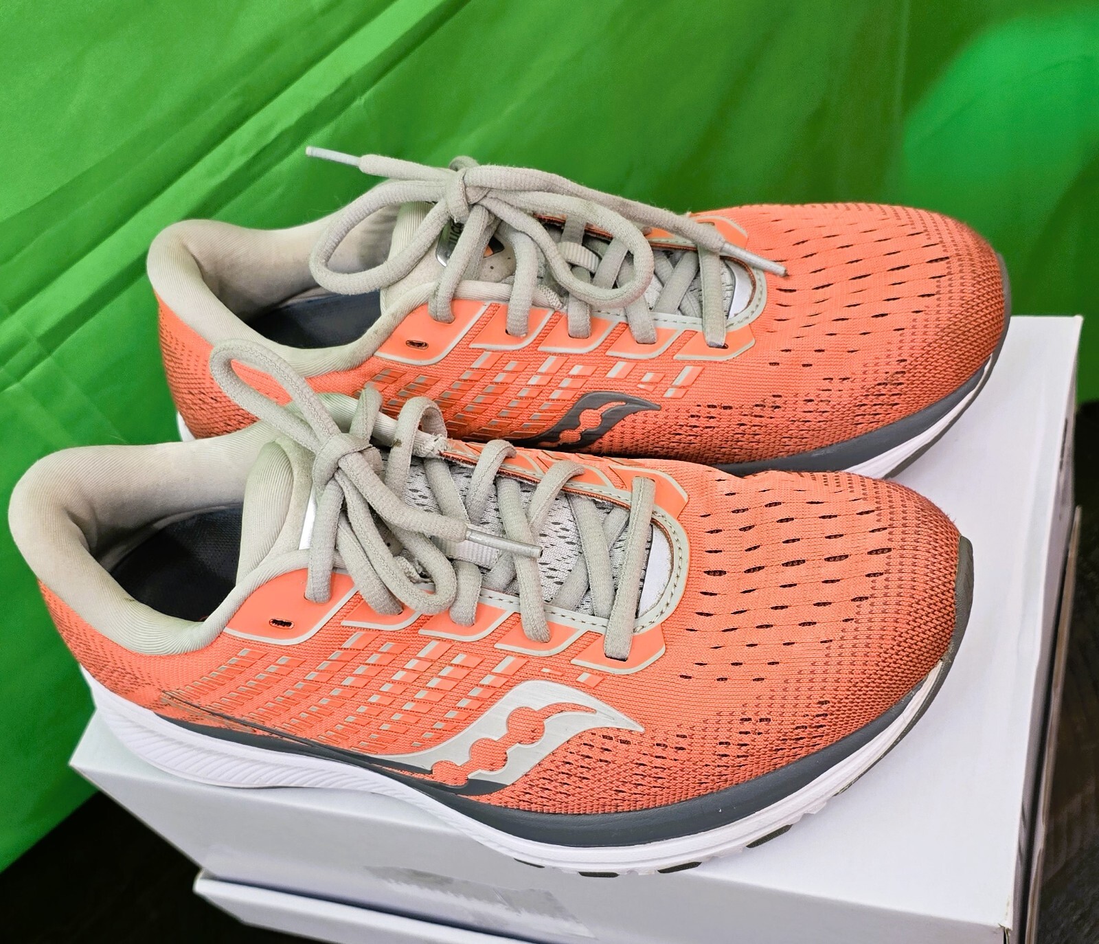 Saucony Ride 13 Running Shoe - Women's  Size 8 US