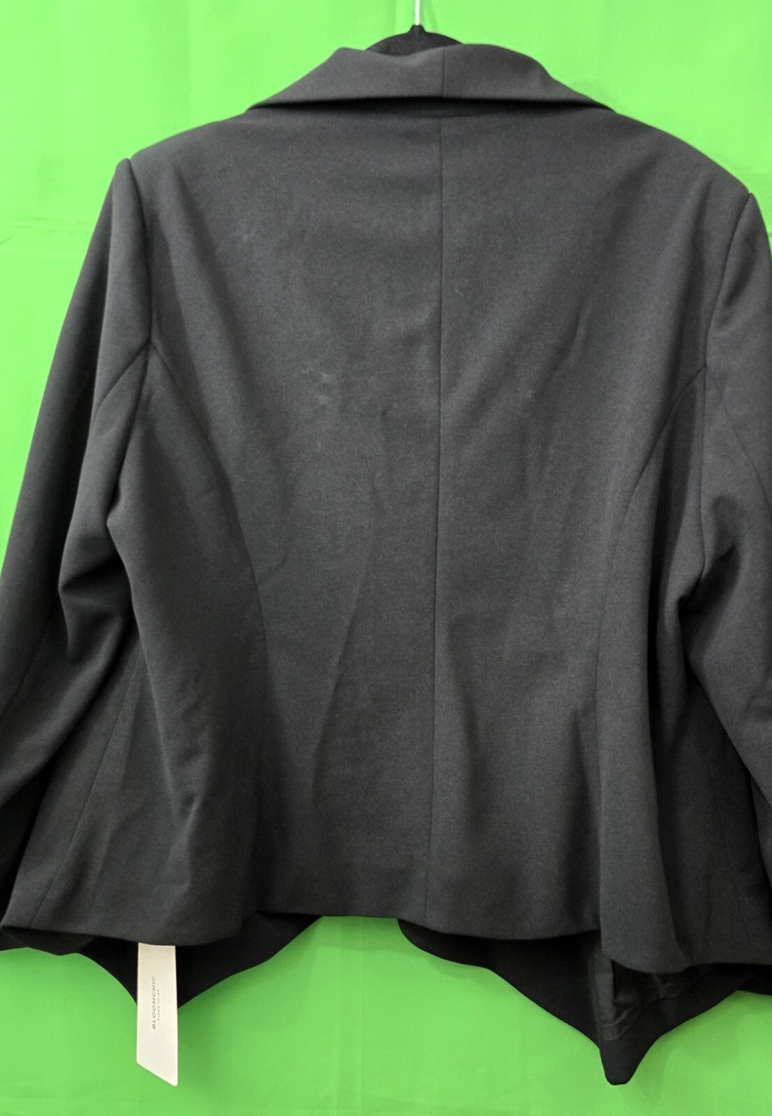 BLOOMCHIC Women's Blazer 14/16, New with Tags – Effortless Elegance Perfect Fit!