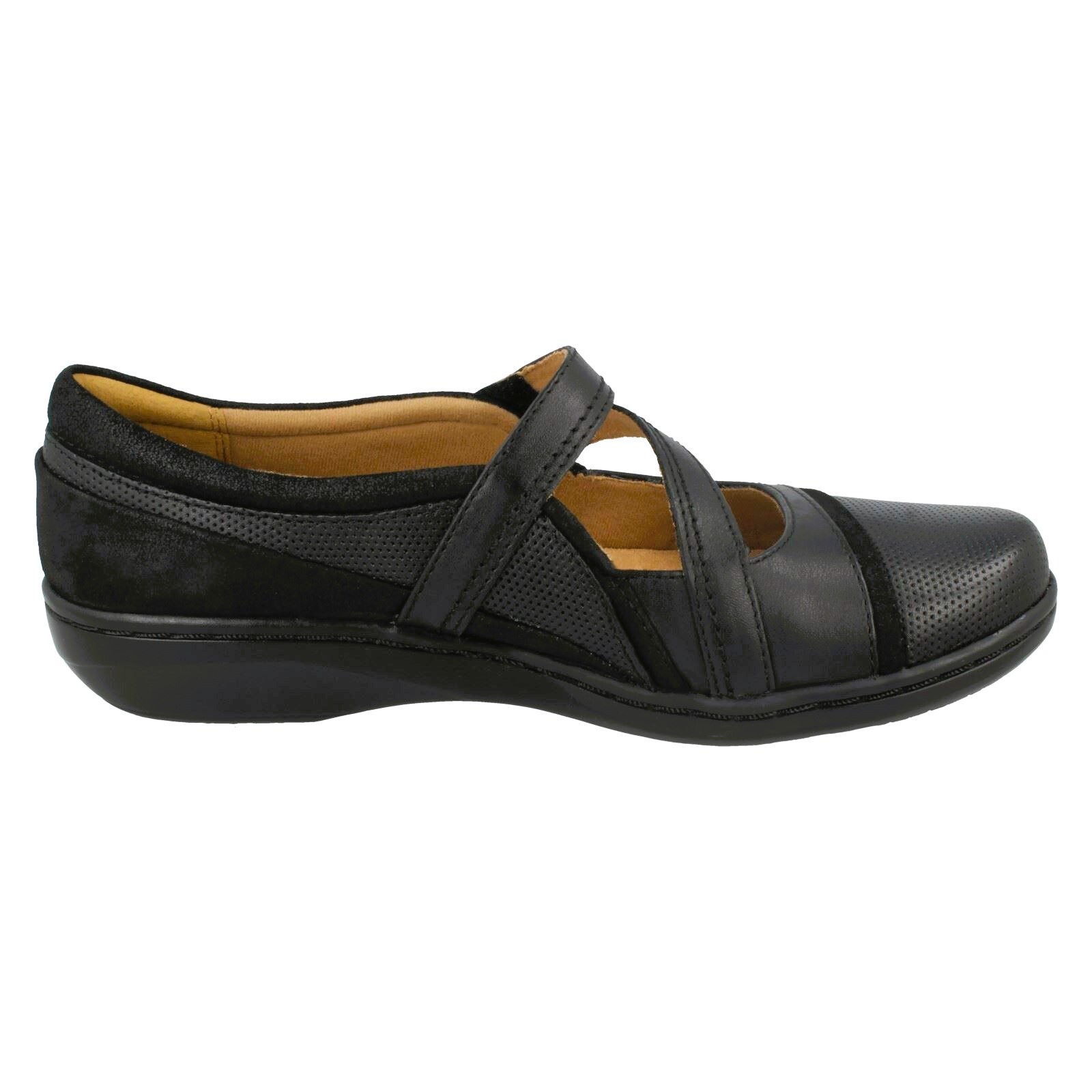 Clarks Women's Evianna Crown Everyday Flats – Black, Size 7.5