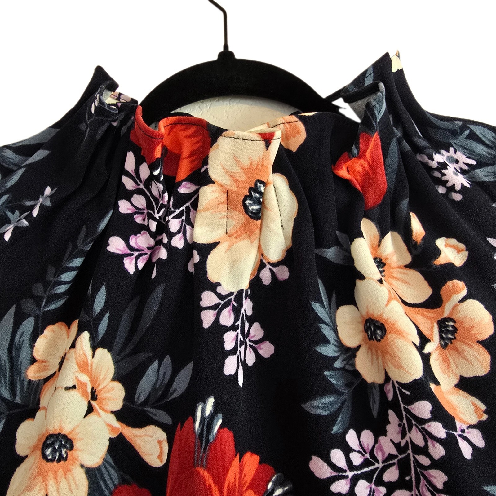 Ann Taylor Floral Sleeveless Blouse SP Ruffle Neck Black Red Orange Top