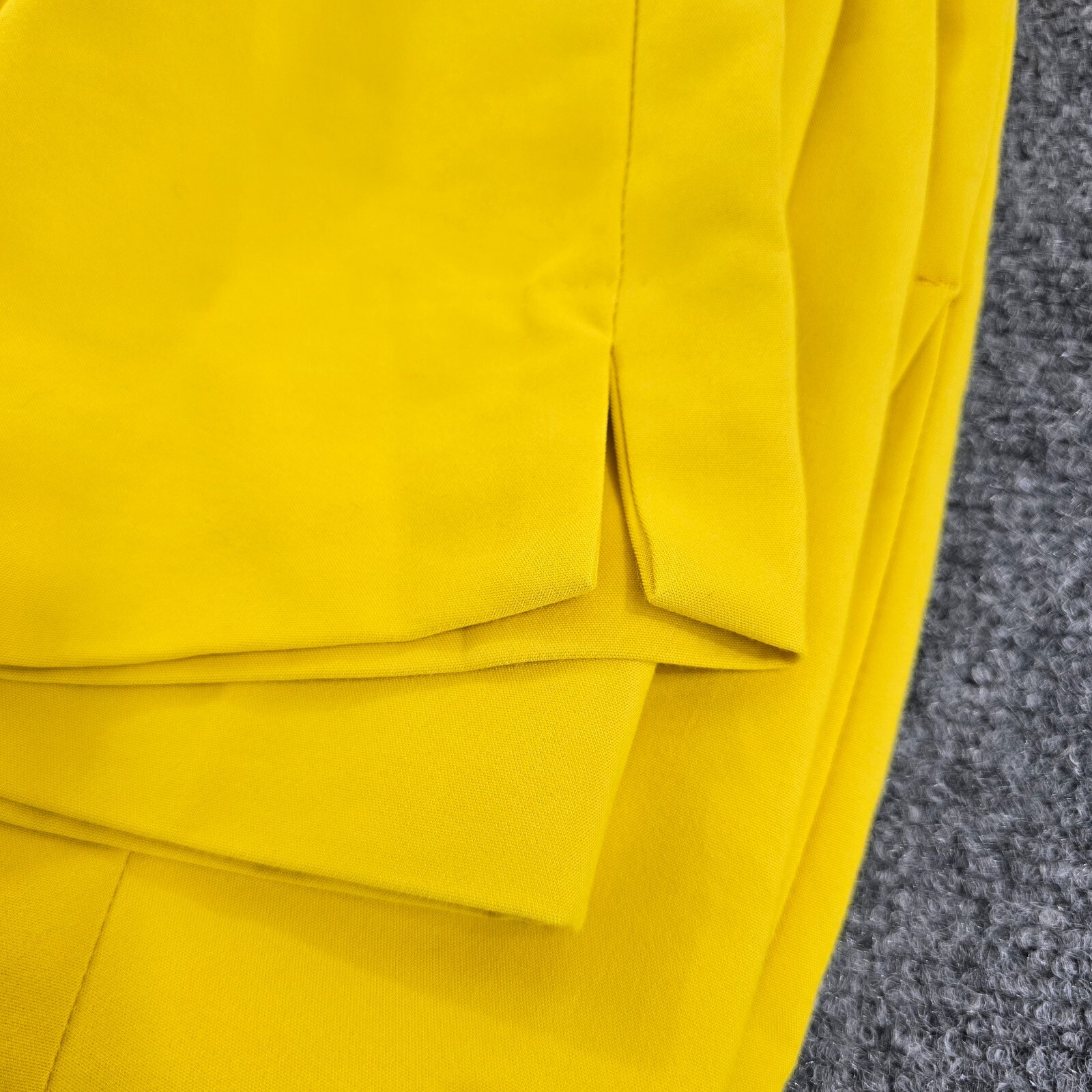 Zara Women's Vibrant Yellow Ankle Skinny Pants – Chino Fit | Size 4