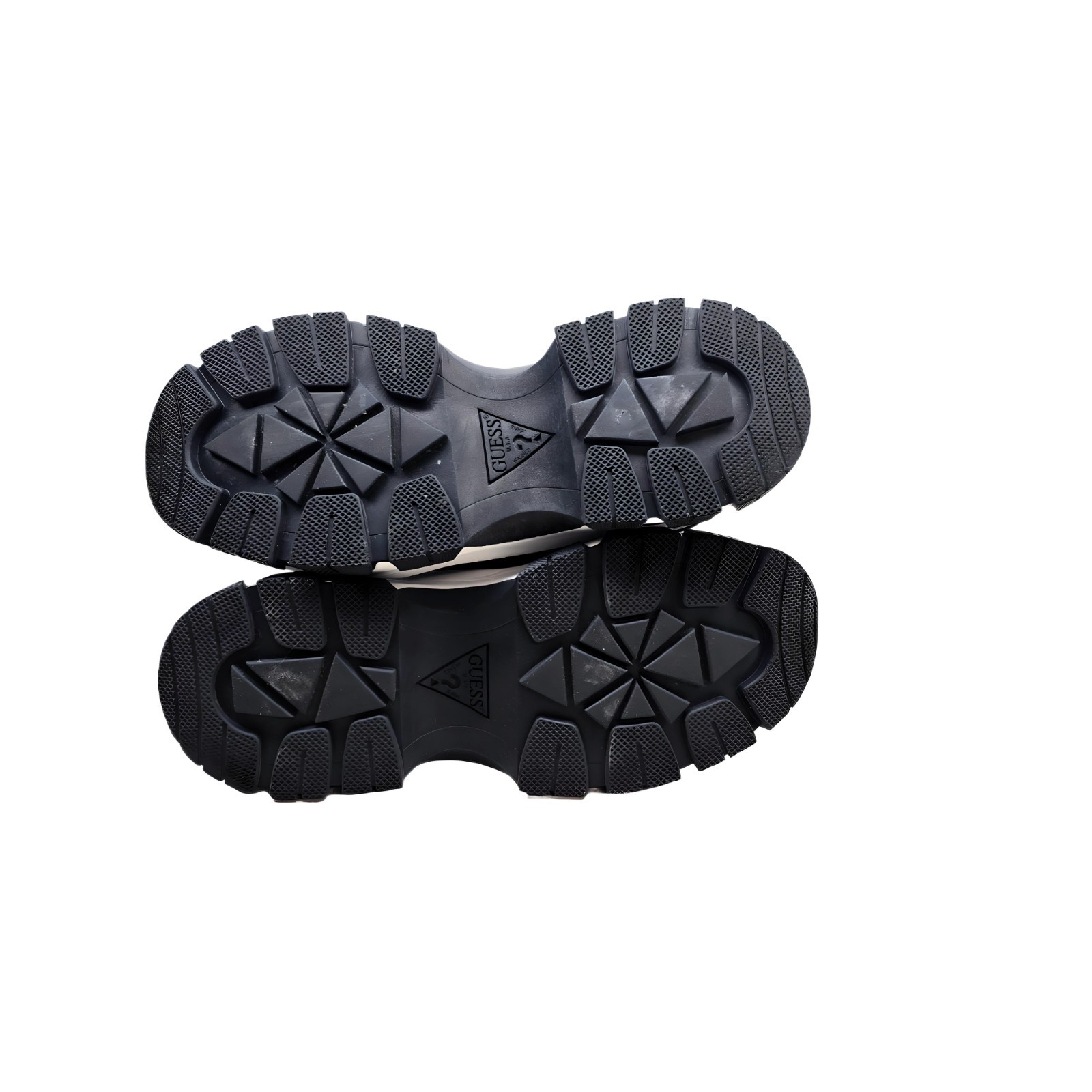 GUESS Women’s Bria Chunky Logo Sneaker Size 8 Black 4G Monogram Platform