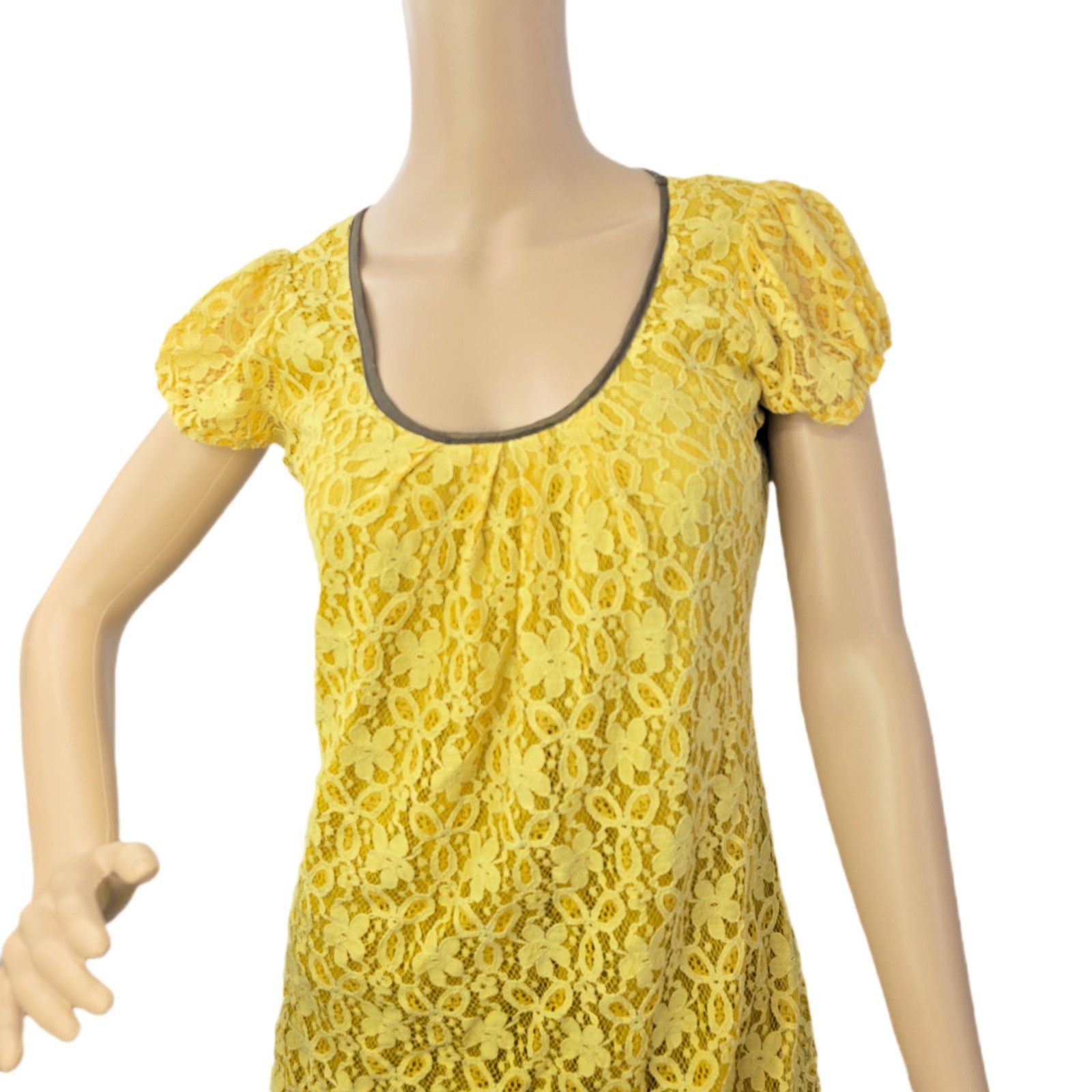 A’Reve Yellow Lace Dress Women’s Size S Romantic Boho with Ruffle Hem