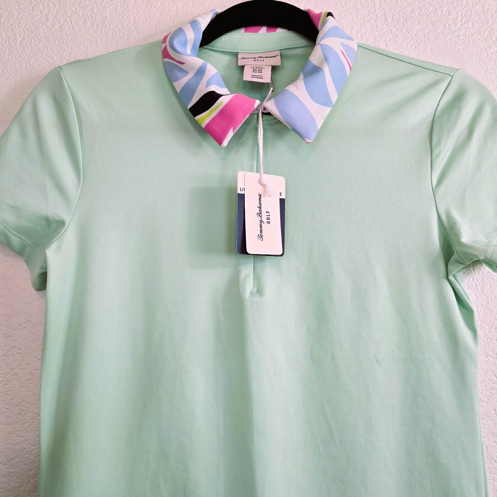 Tommy Bahama Women's Active Golf Shirt – Size XS – NWT