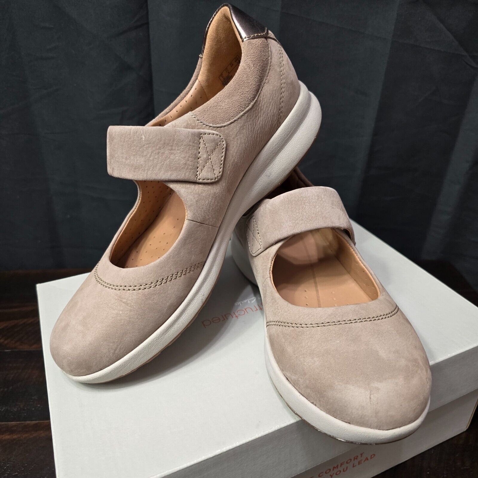 Clarks Un Adorn Strap Women's Casual Sneakers – Cris-Beige, Size 7.5