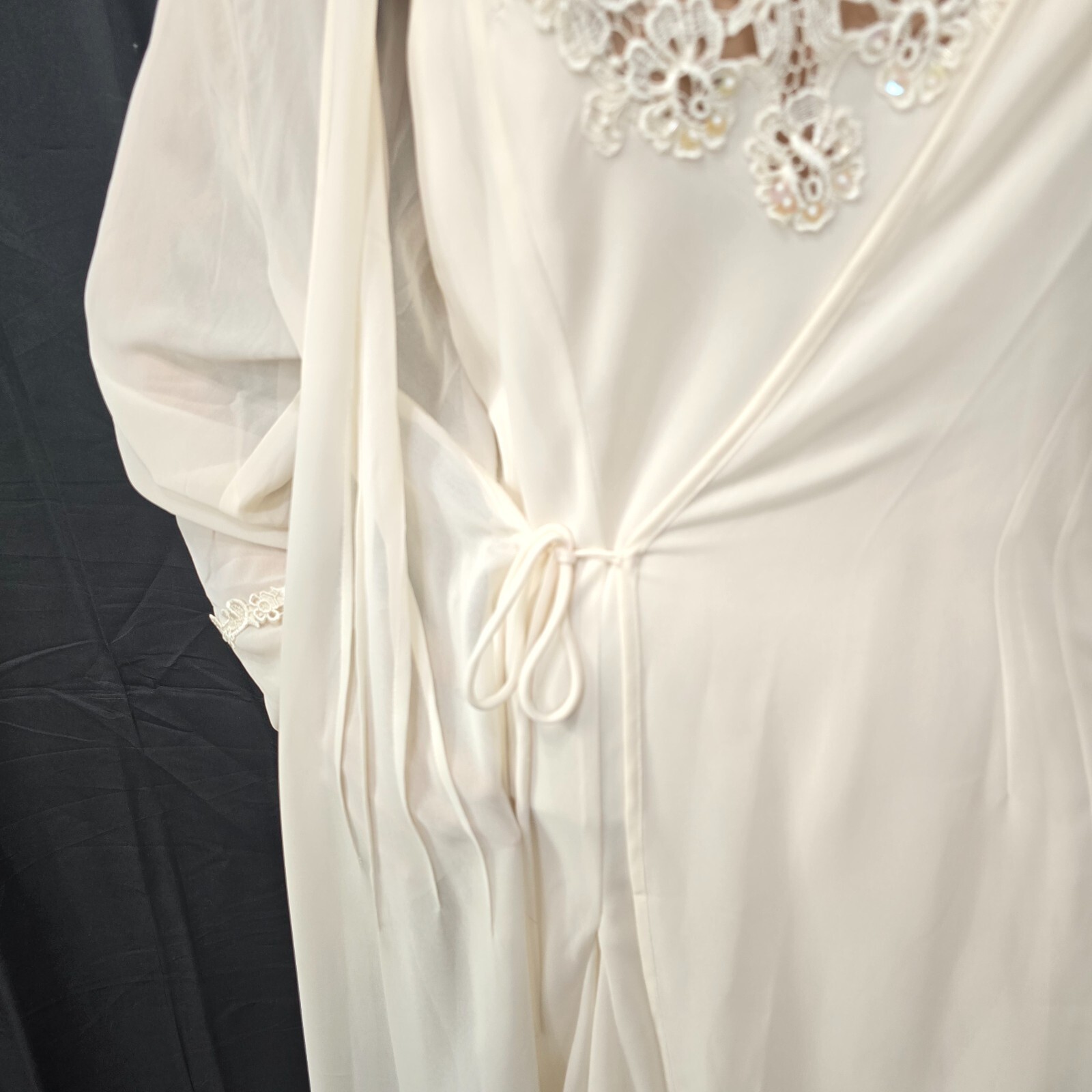 NWT VALERIE STEVENS NIGHTGOWN & ROBE SET, CREAM, SIZE S