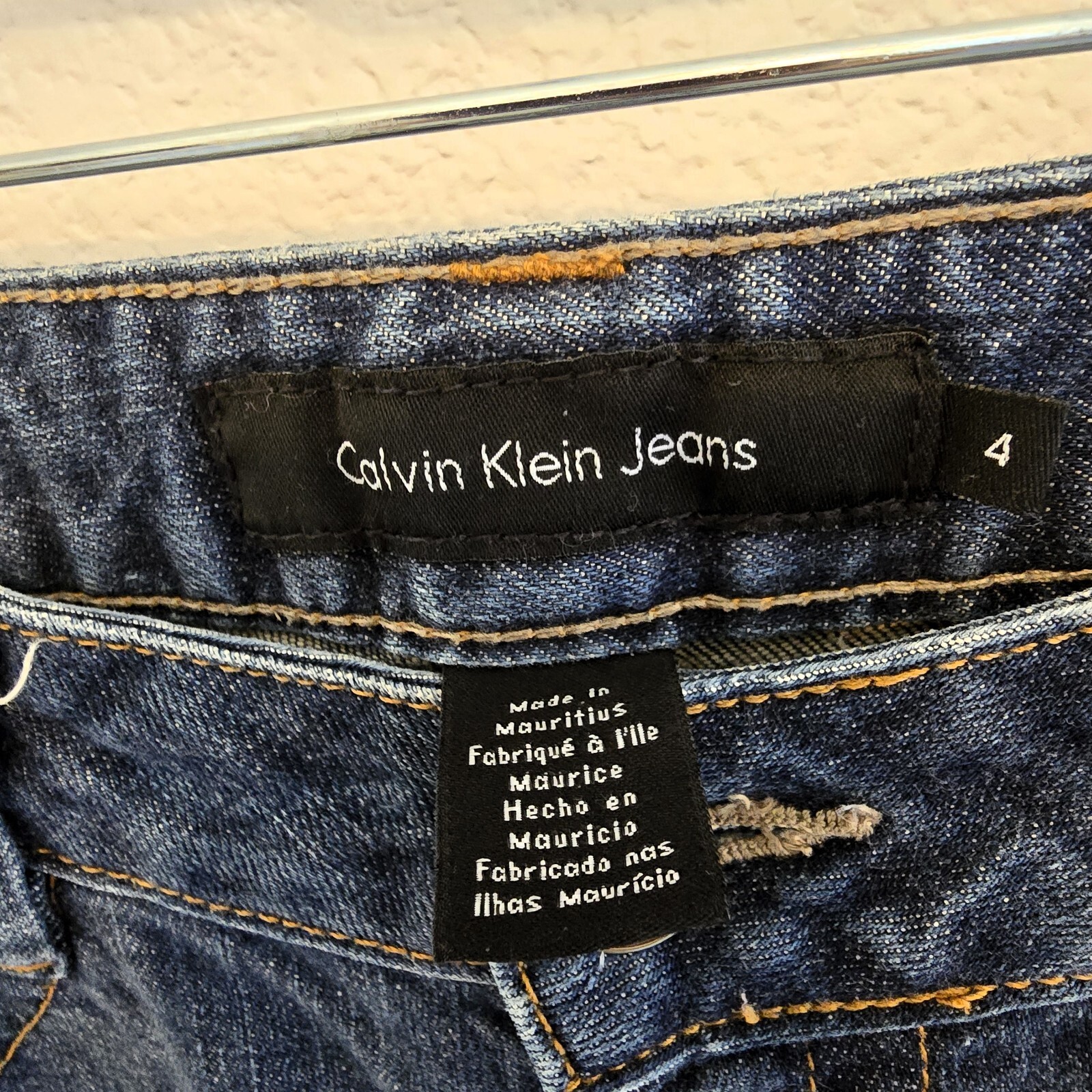 Vintage 90s Calvin Klein Jeans – Women's Size 4 | 32" Inseam | 8.5" Rise