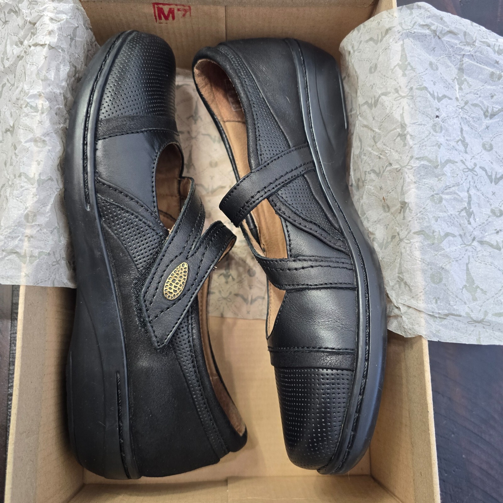 Clarks Women's Evianna Crown Everyday Flats – Black, Size 7.5