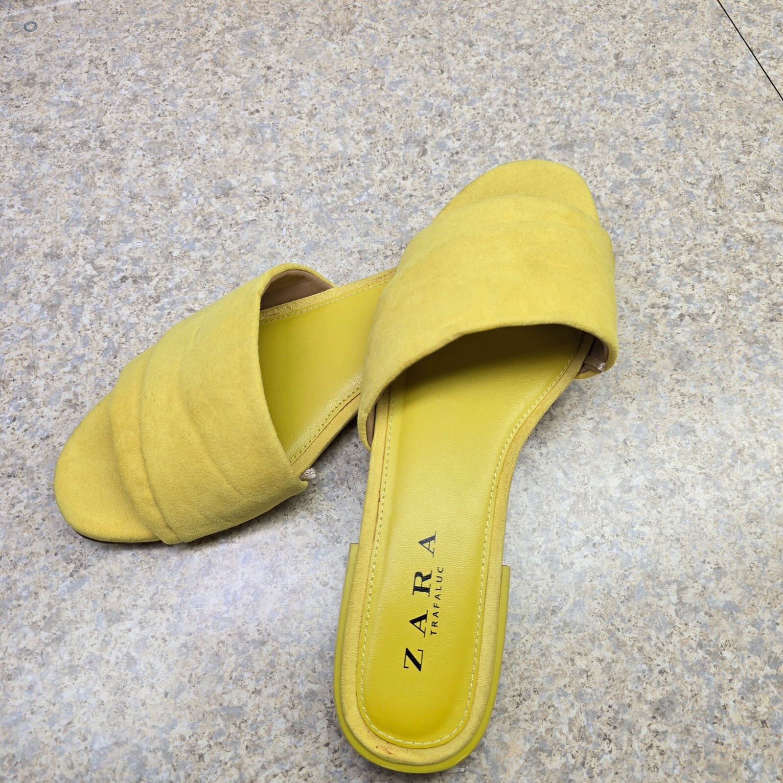 Zara Women's TRAFALUC Velvety Open Toe Heel Sandals Size EUR 37 Yellow - US SZ 6