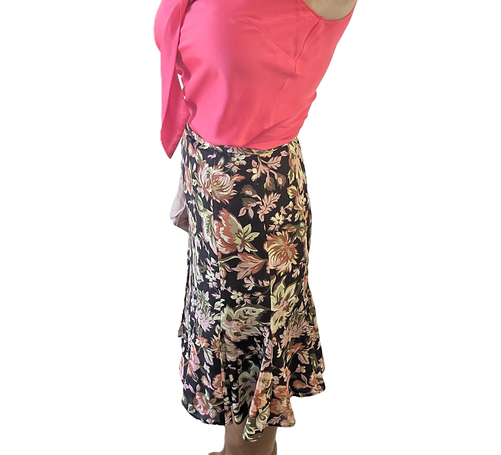 Ann Taylor LOFT Knee-Length Floral Skirt – Effortless Elegance in Size 10