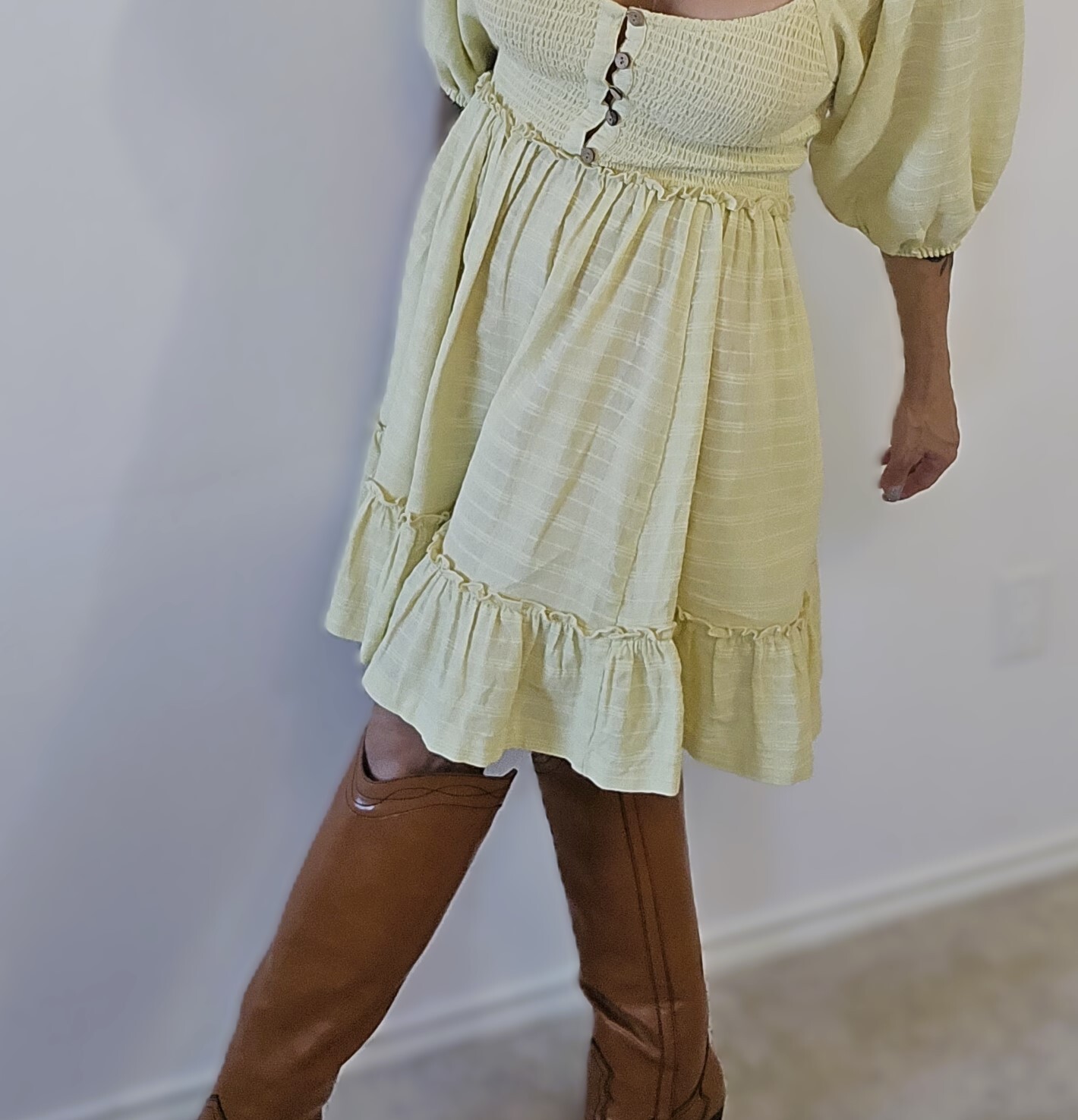 Free People Romantic Yellow Mini Dress – A Stunning Choice for Women, Size XS