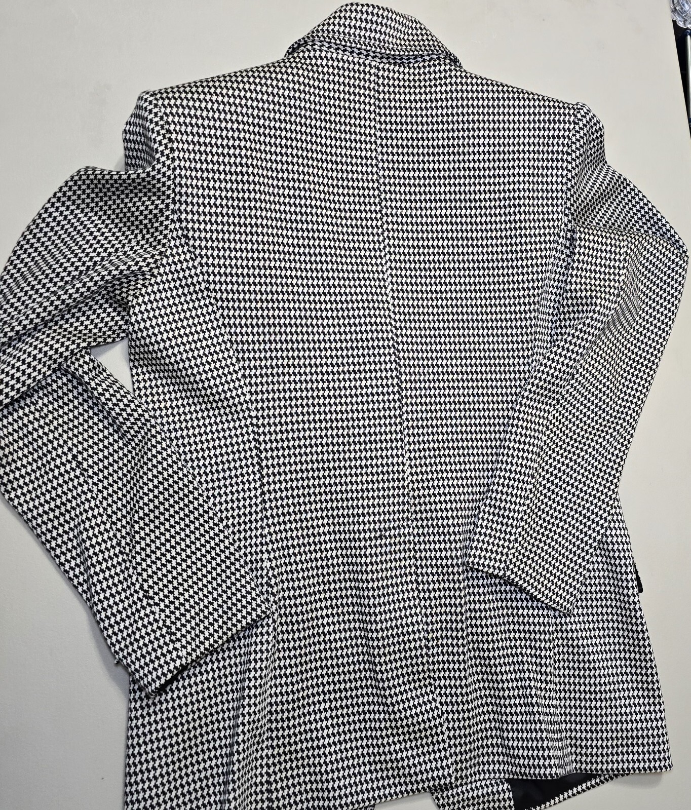 Max Studio London - Women's Blazer & Pants Suit, Size S - Brand New with Tags!