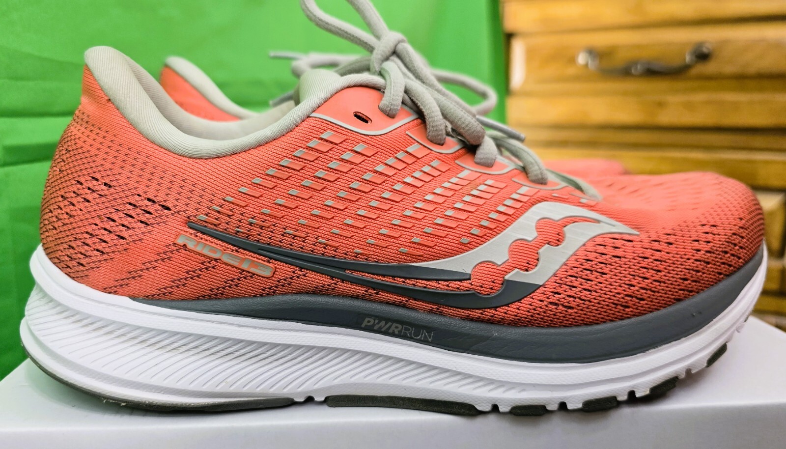 Saucony Ride 13 Running Shoe - Women's  Size 8 US
